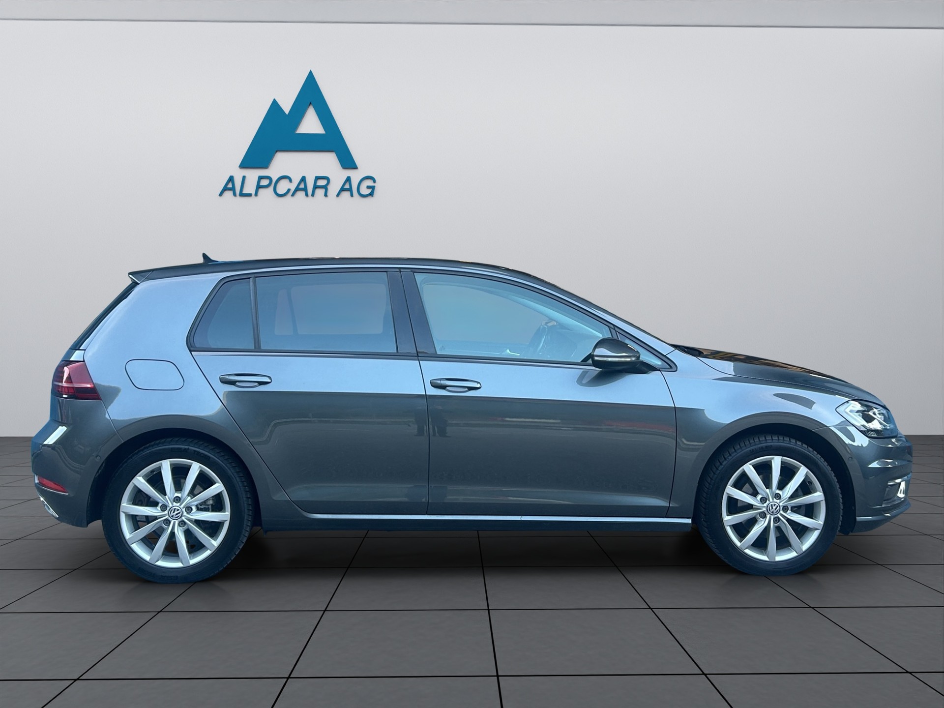 VW Golf 2.0 TDI Highline 4Motion DSG-image-7
