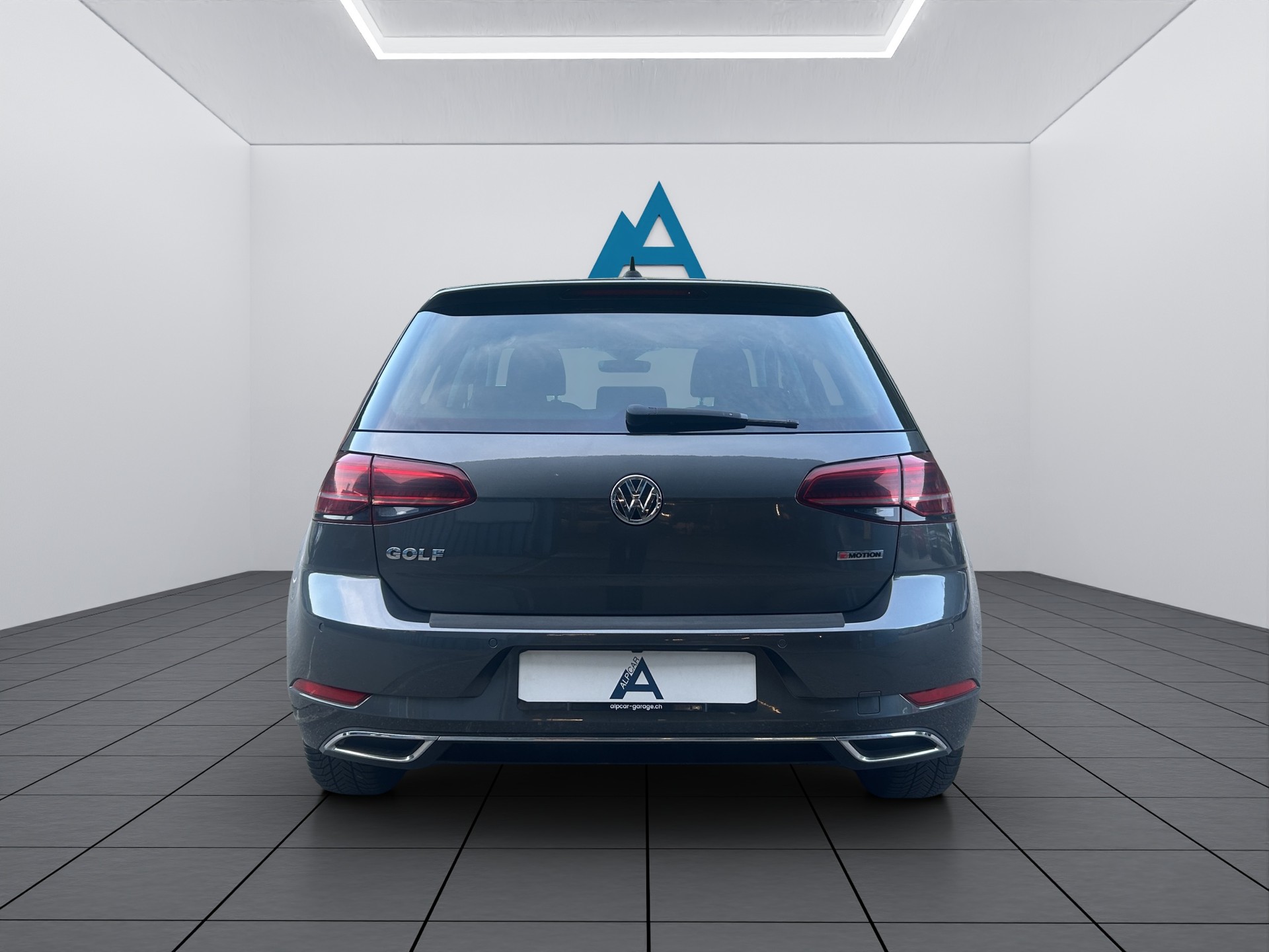 VW Golf 2.0 TDI Highline 4Motion DSG-image-5