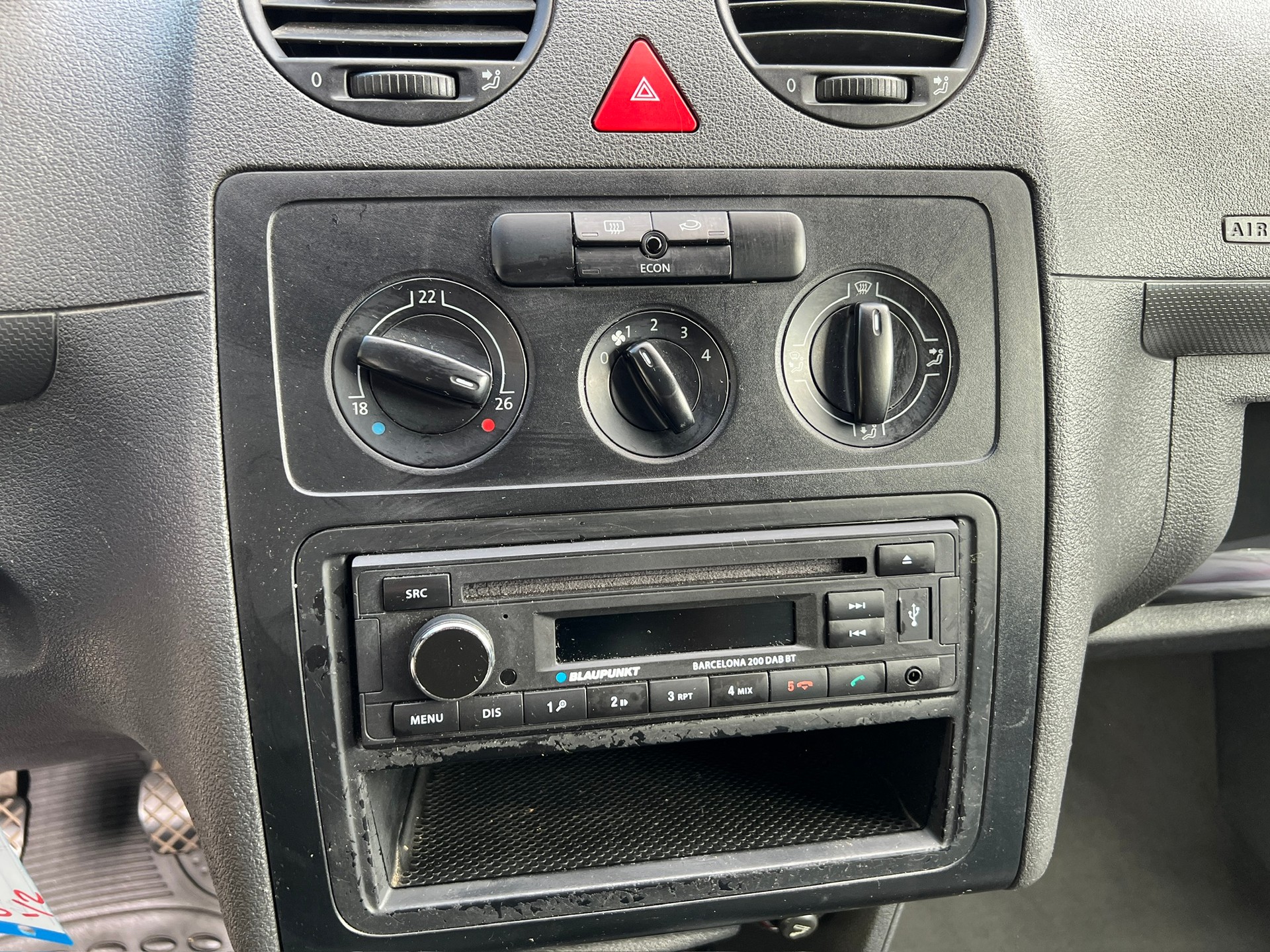 VW Caddy 2.0SDI-image-11