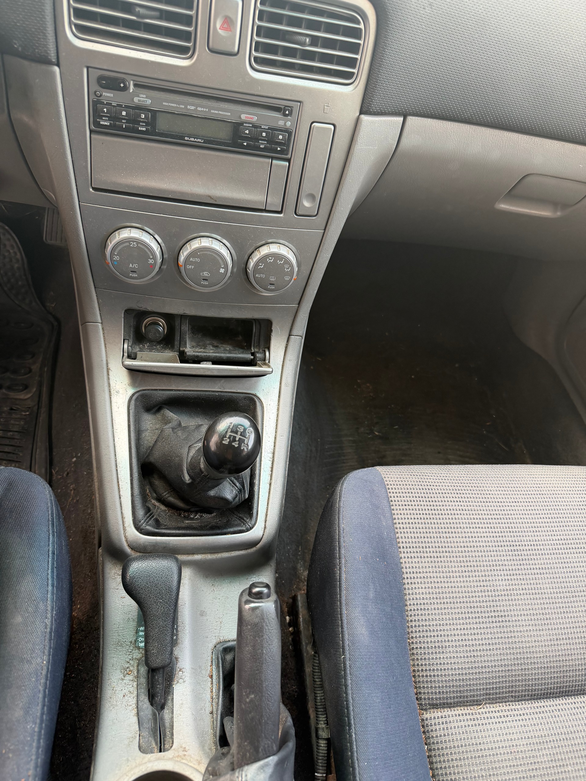 SUBARU Forester 2.0X (Swiss)-image-8