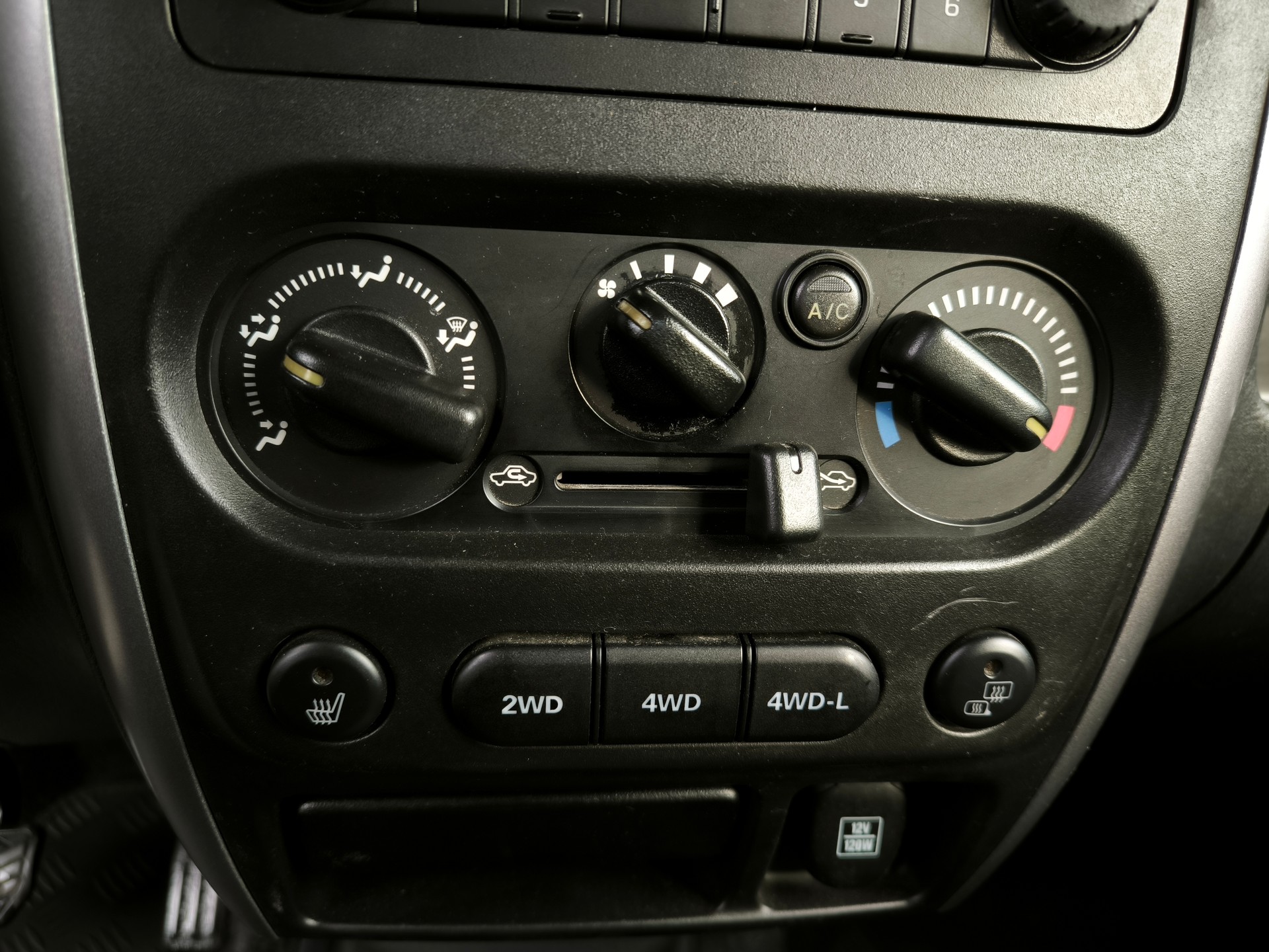 SUZUKI Jimny 1.3 limitée à 45km/h Barry Automatic-image-9
