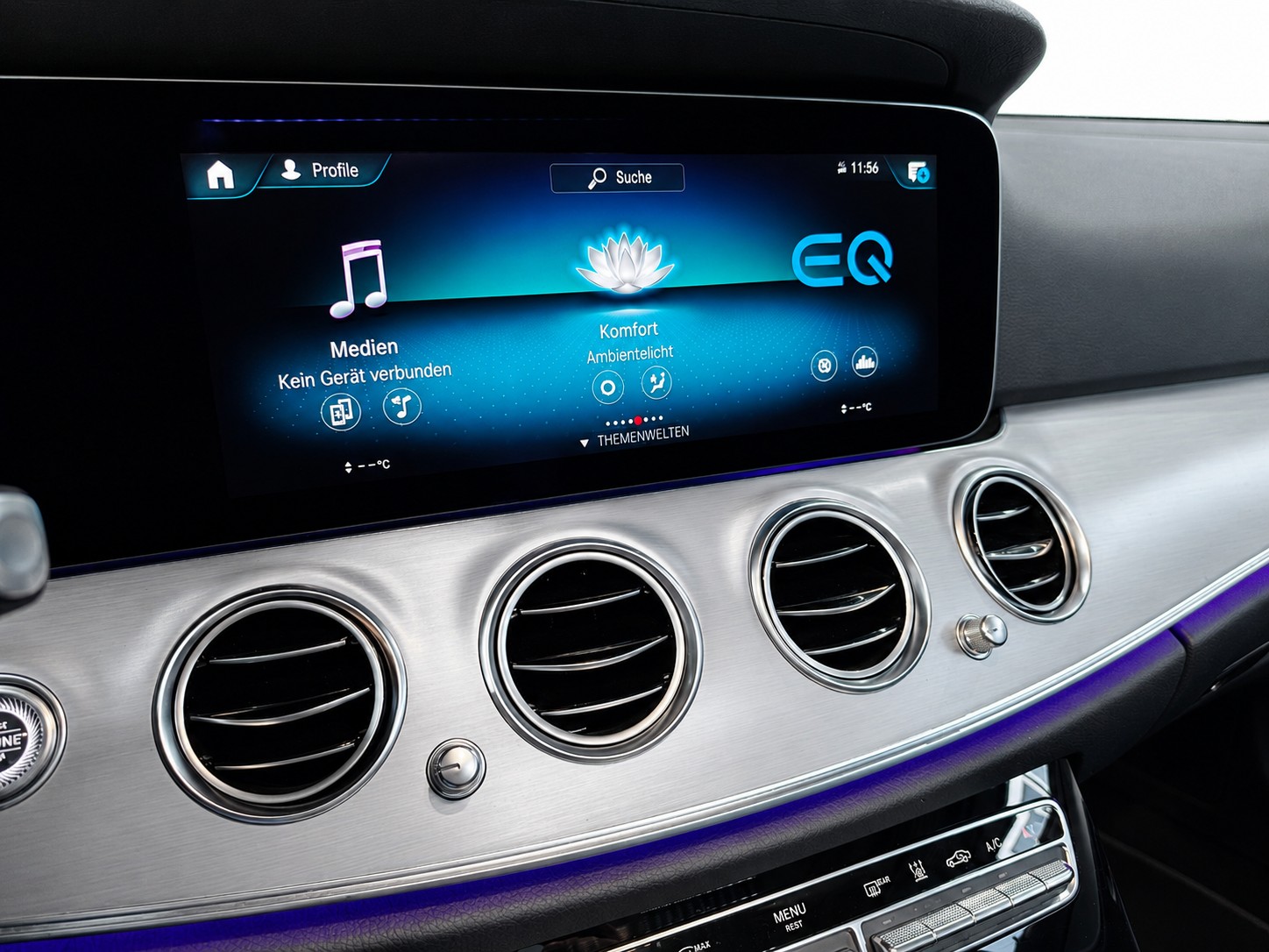 MERCEDES-BENZ E 300 de AMG Line 4matic Kombi Pack Premium " 360°-Kamera " Panorama-Schiebedach "-image-12