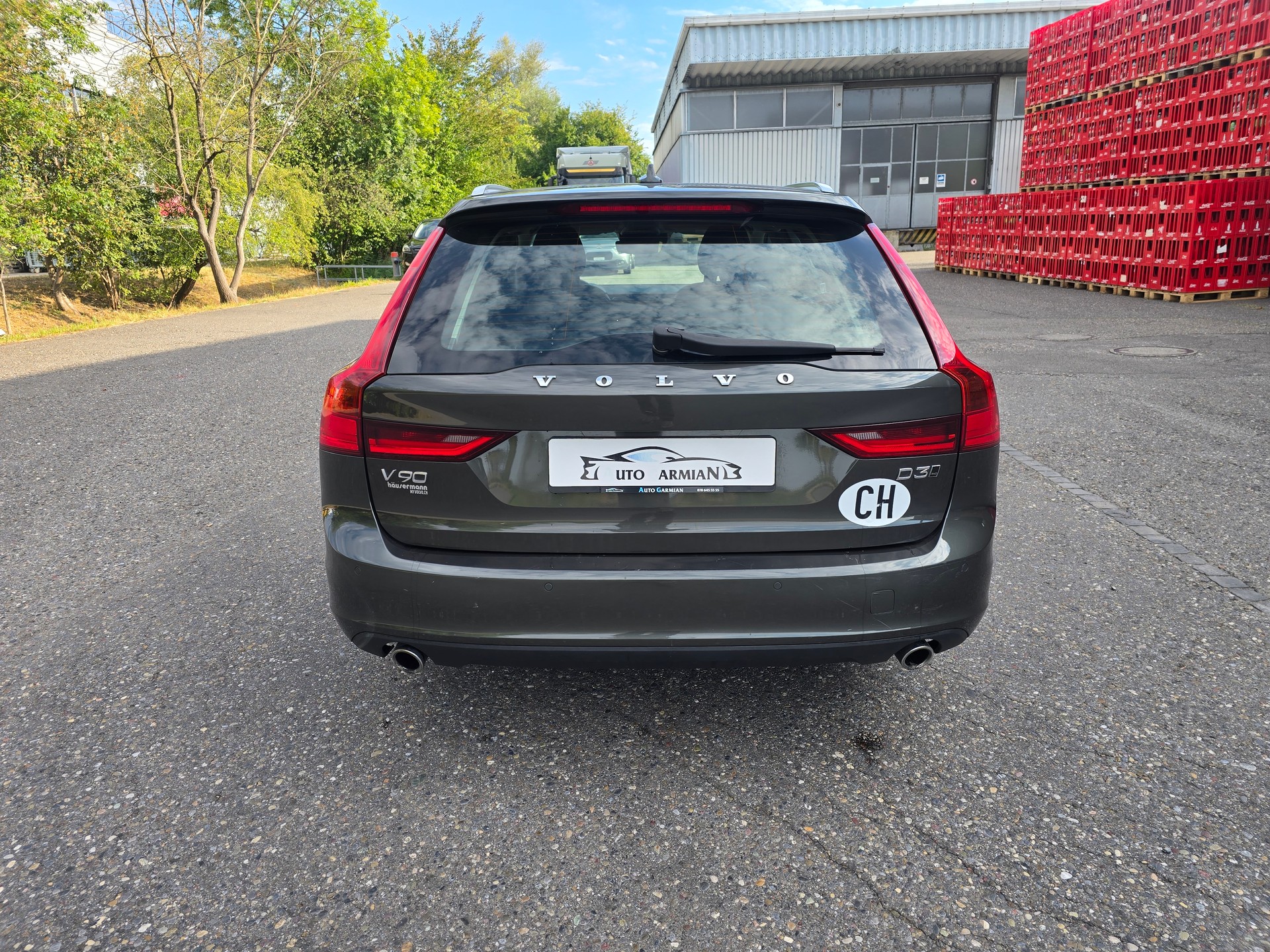 VOLVO V90 D3 AWD Kinetic Geartronic-image-3