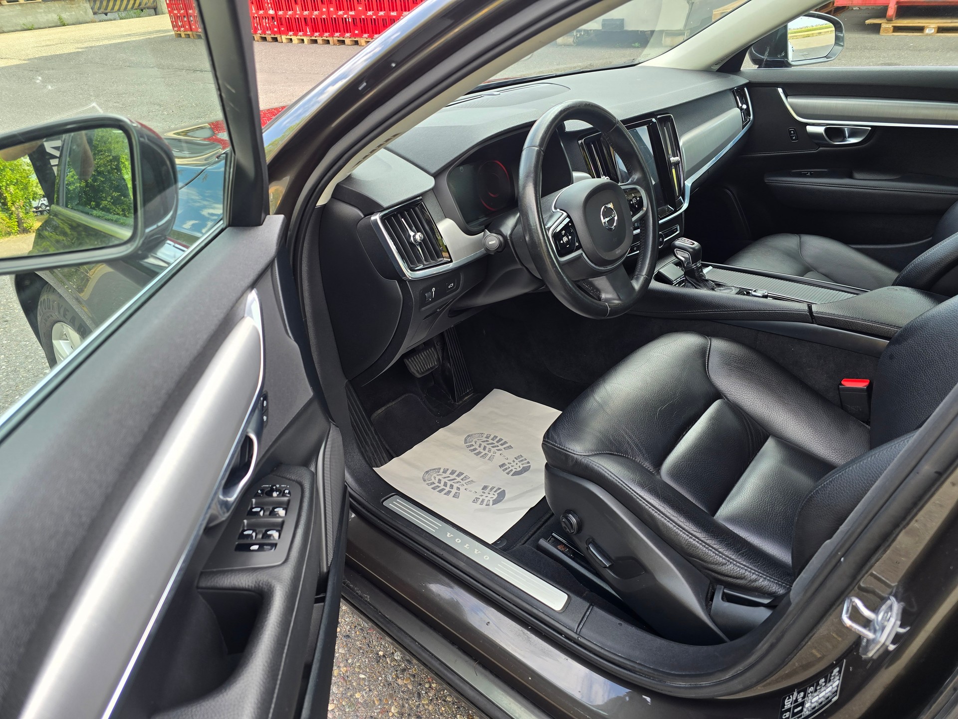 VOLVO V90 D3 AWD Kinetic Geartronic-image-13