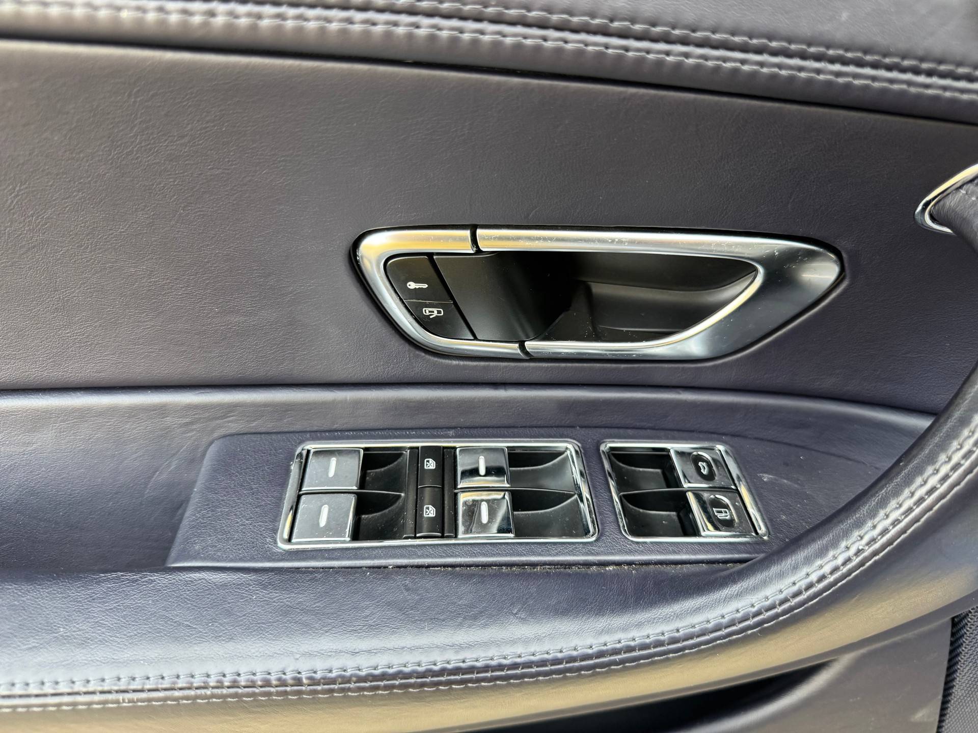 BENTLEY Continental GT 6.0-image-12