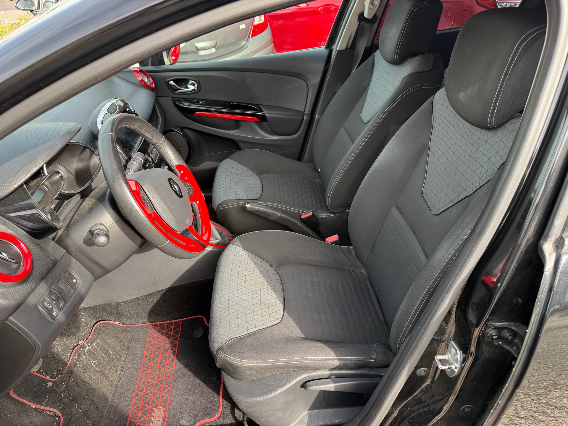 RENAULT Clio 0.9 12V Dynamique-image-7