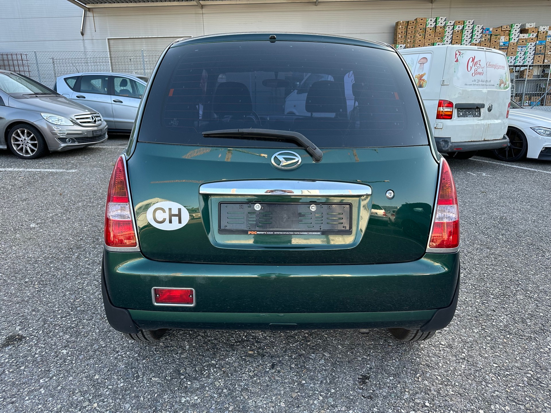 DAIHATSU Trevis 1.0-image-2