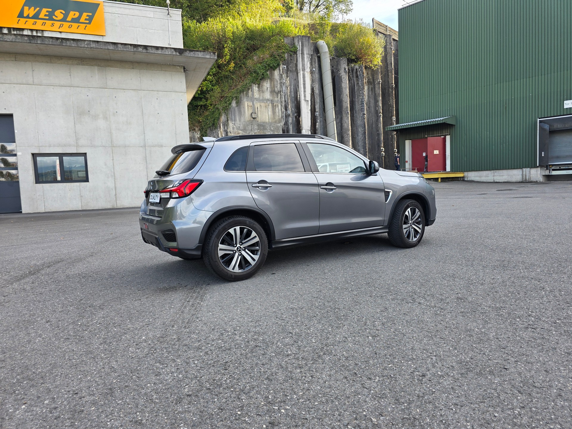 MITSUBISHI ASX 2.0 Diamond 4WD Automat-image-14