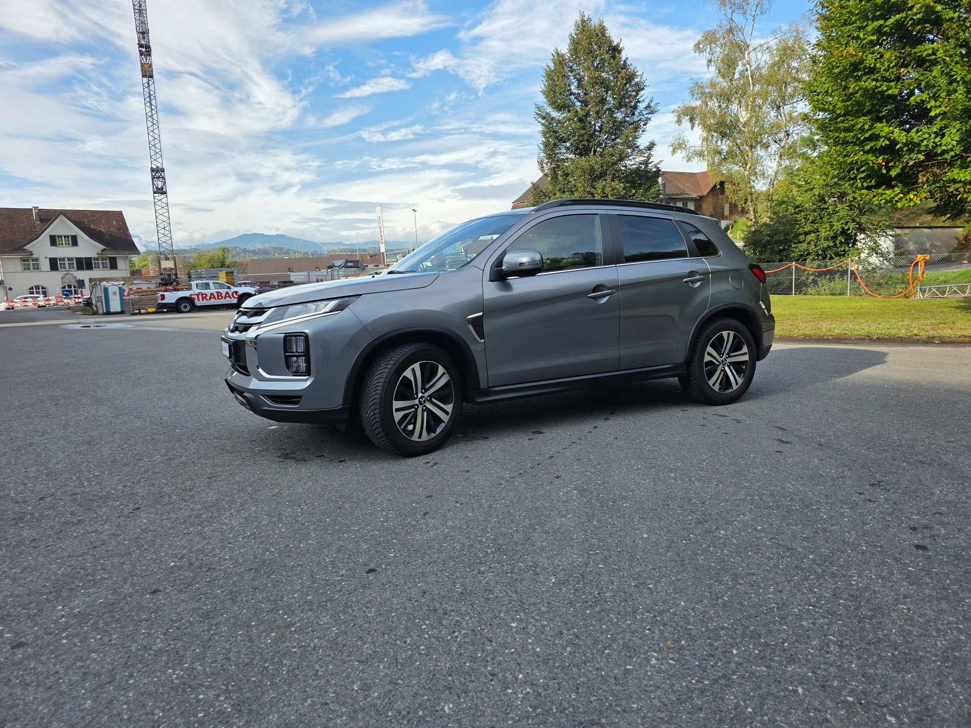 MITSUBISHI ASX 2.0 Diamond 4WD Automat-image-9