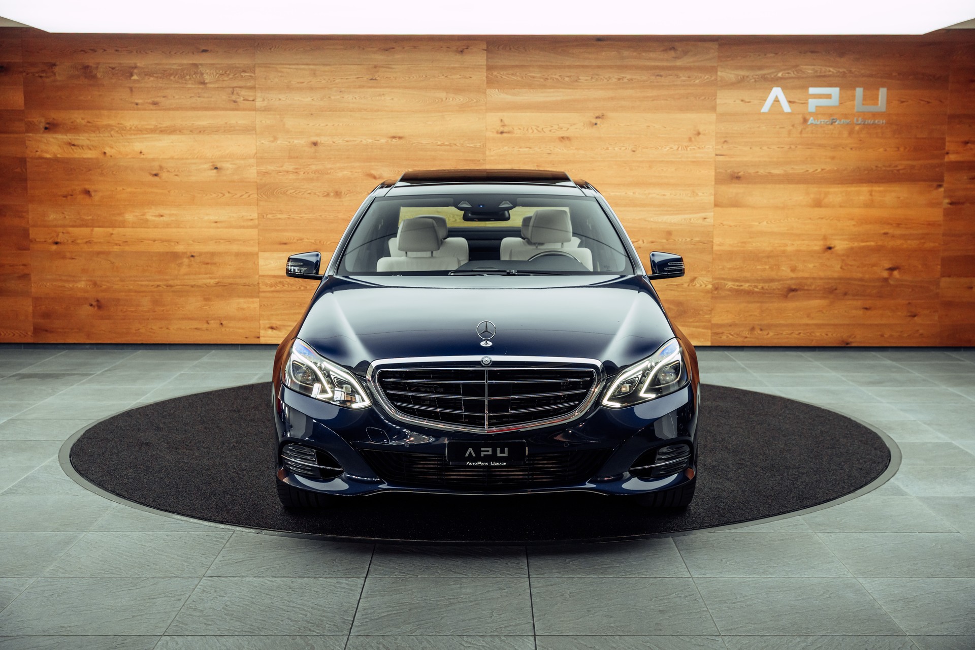 MERCEDES-BENZ E 350 BlueTEC Elégance 4Matic 7G-Tronic-image-21
