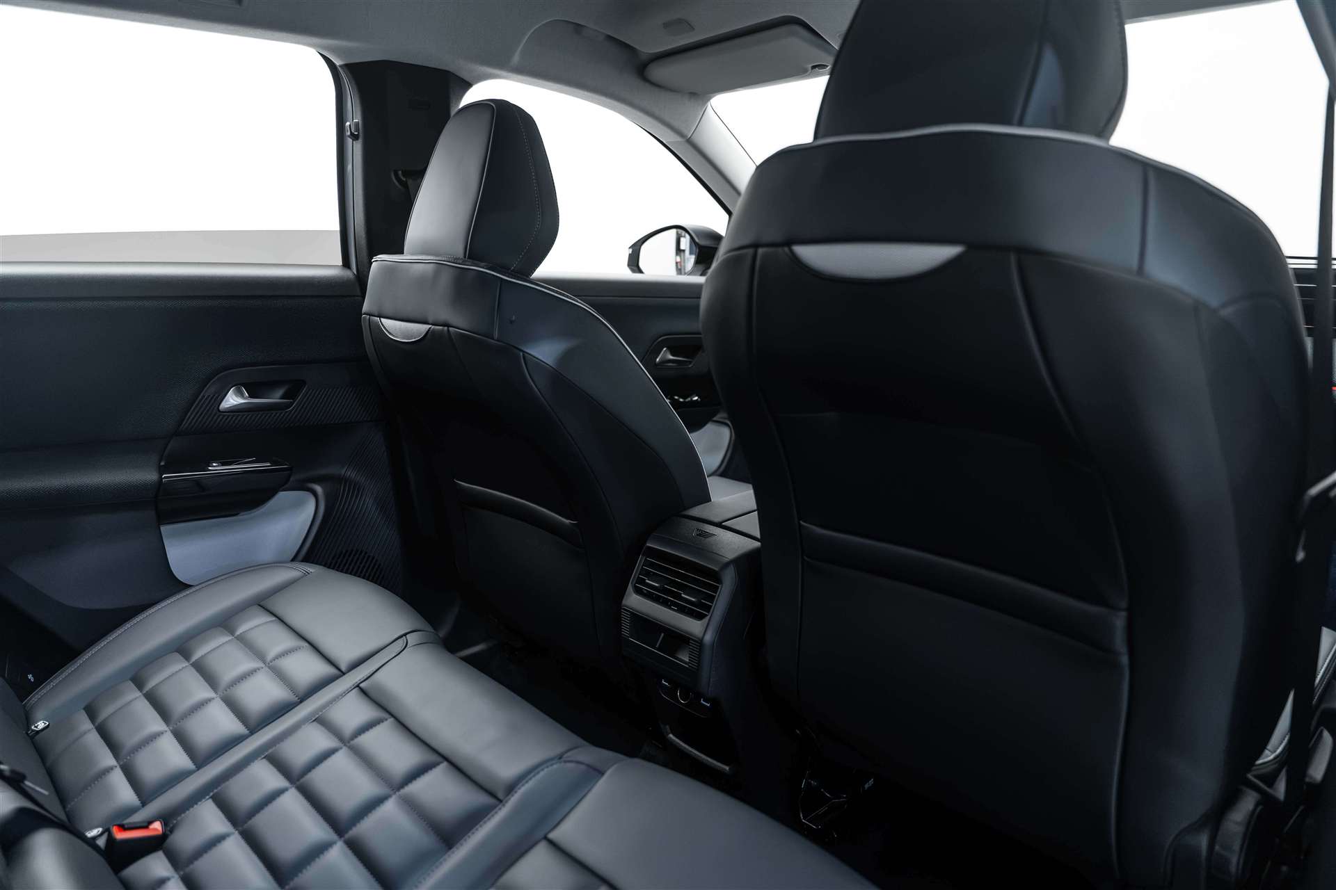 CITROEN C5 Aircross 1.2 HEV Max NEUES MODELL Automat-image-13