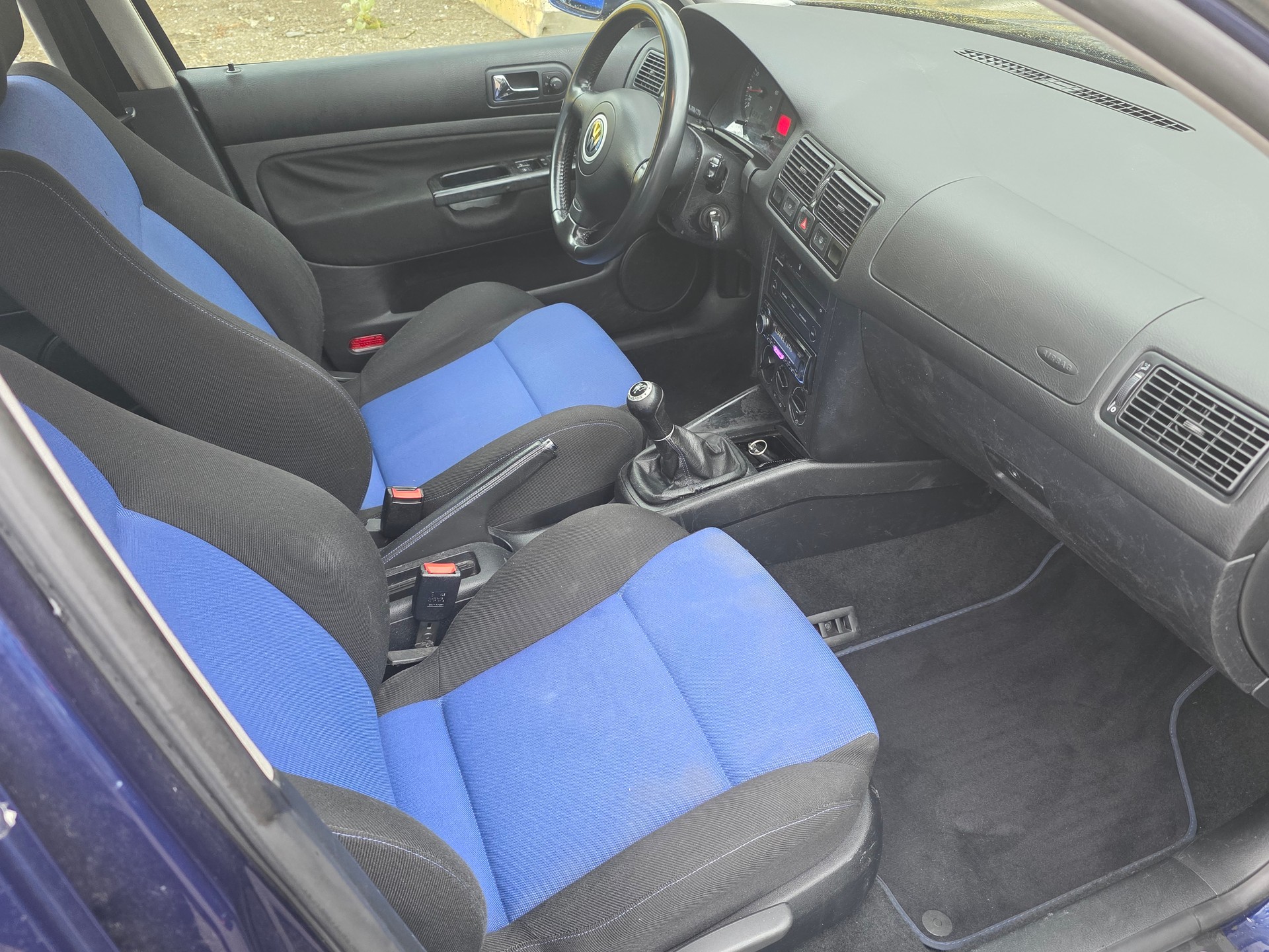 VW Golf 1.6 Comfortline Generation-image-11