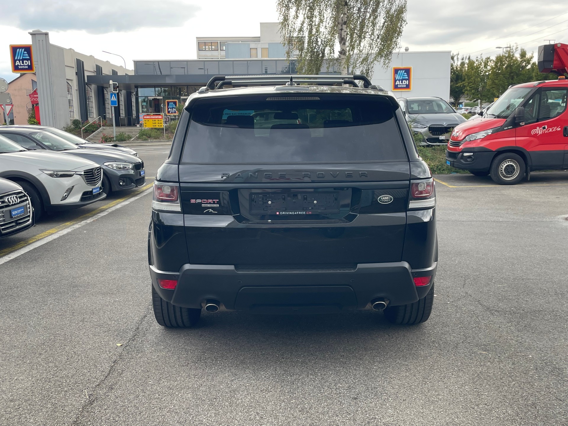 LAND ROVER Range Rover Sport 3.0 SDV6 HSE Dynamic Automatic-image-4