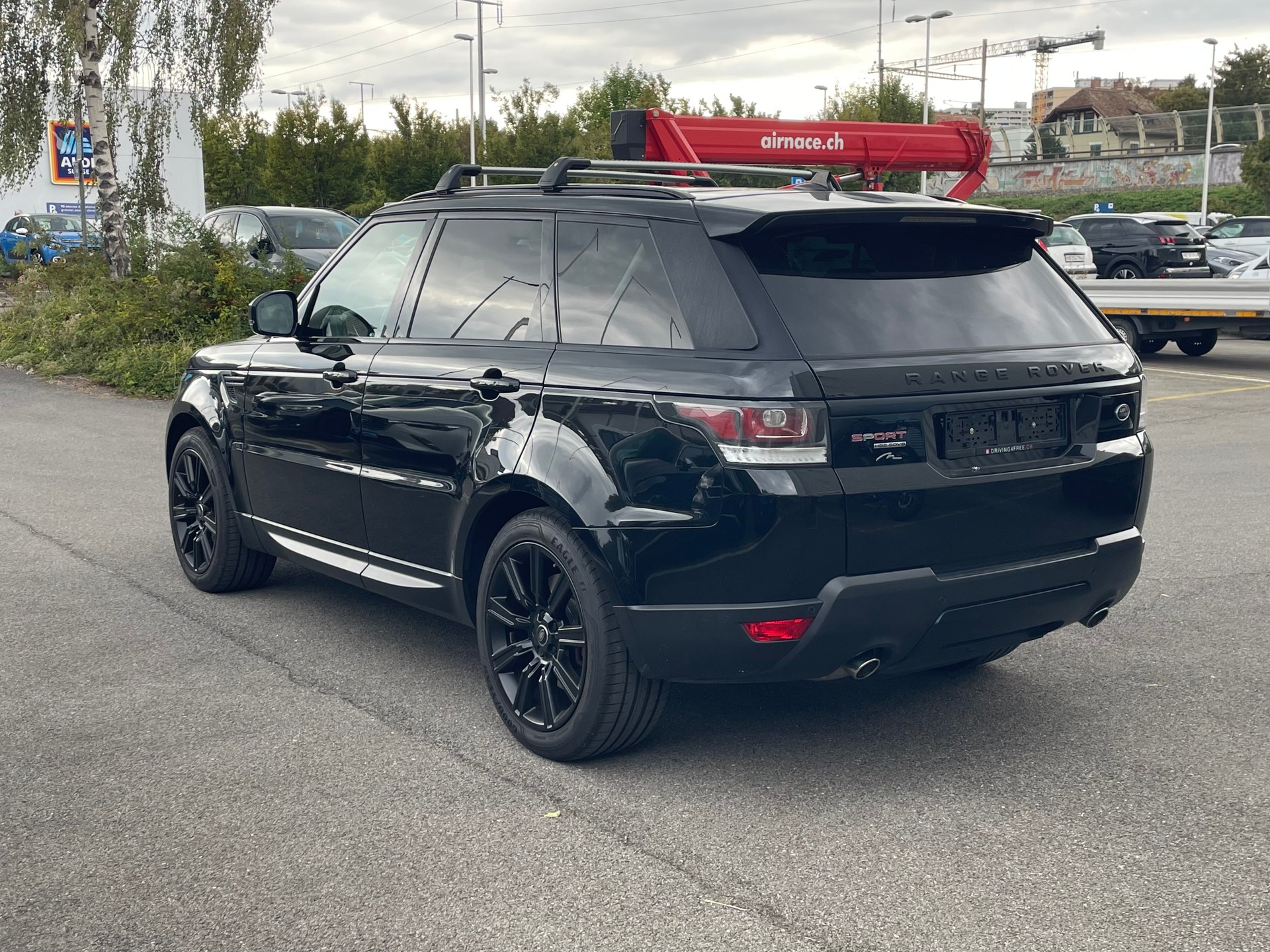 LAND ROVER Range Rover Sport 3.0 SDV6 HSE Dynamic Automatic-image-5