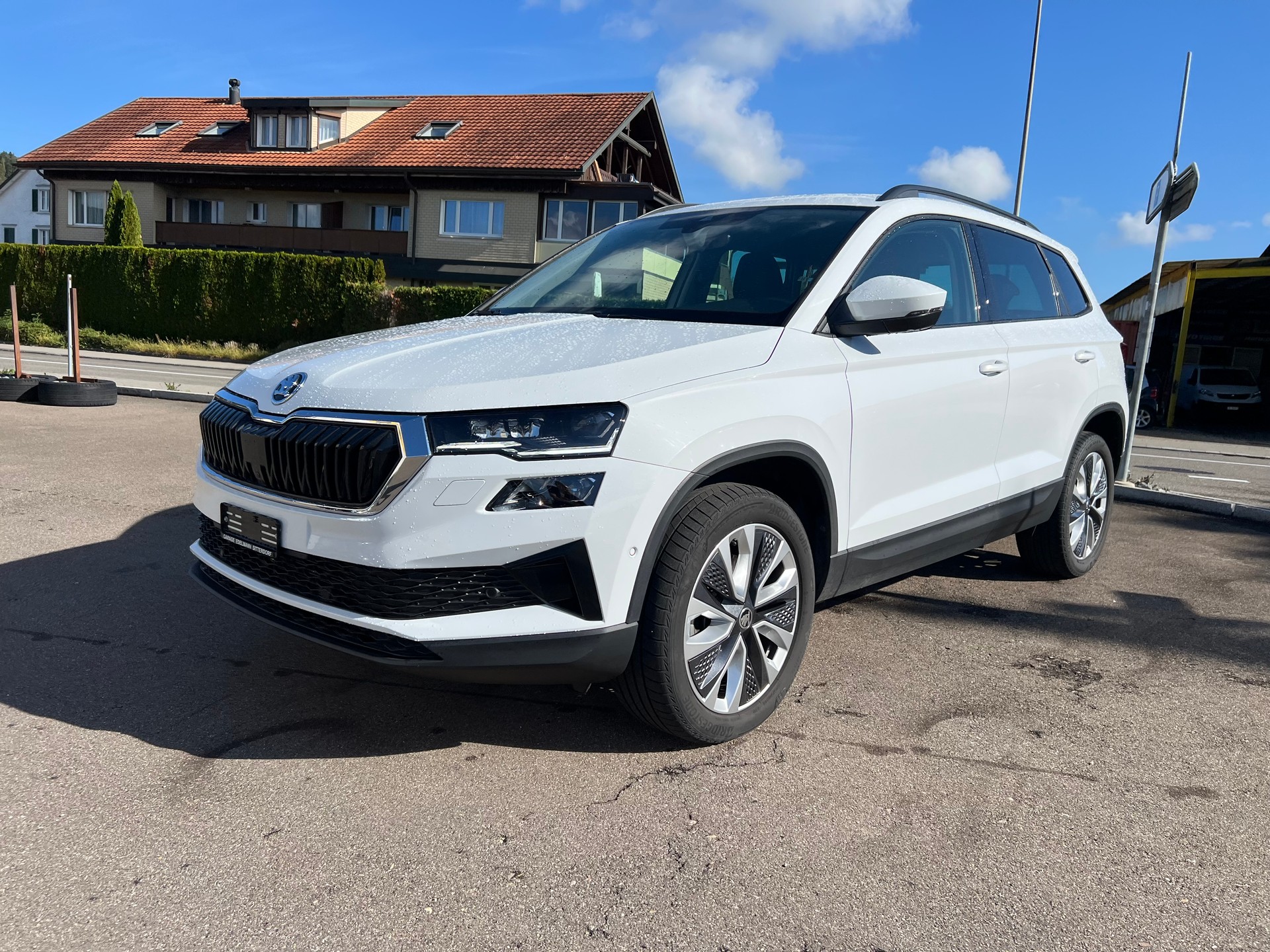 SKODA Karoq 2.0 TDI CR Style 4x4 DSG-image-1