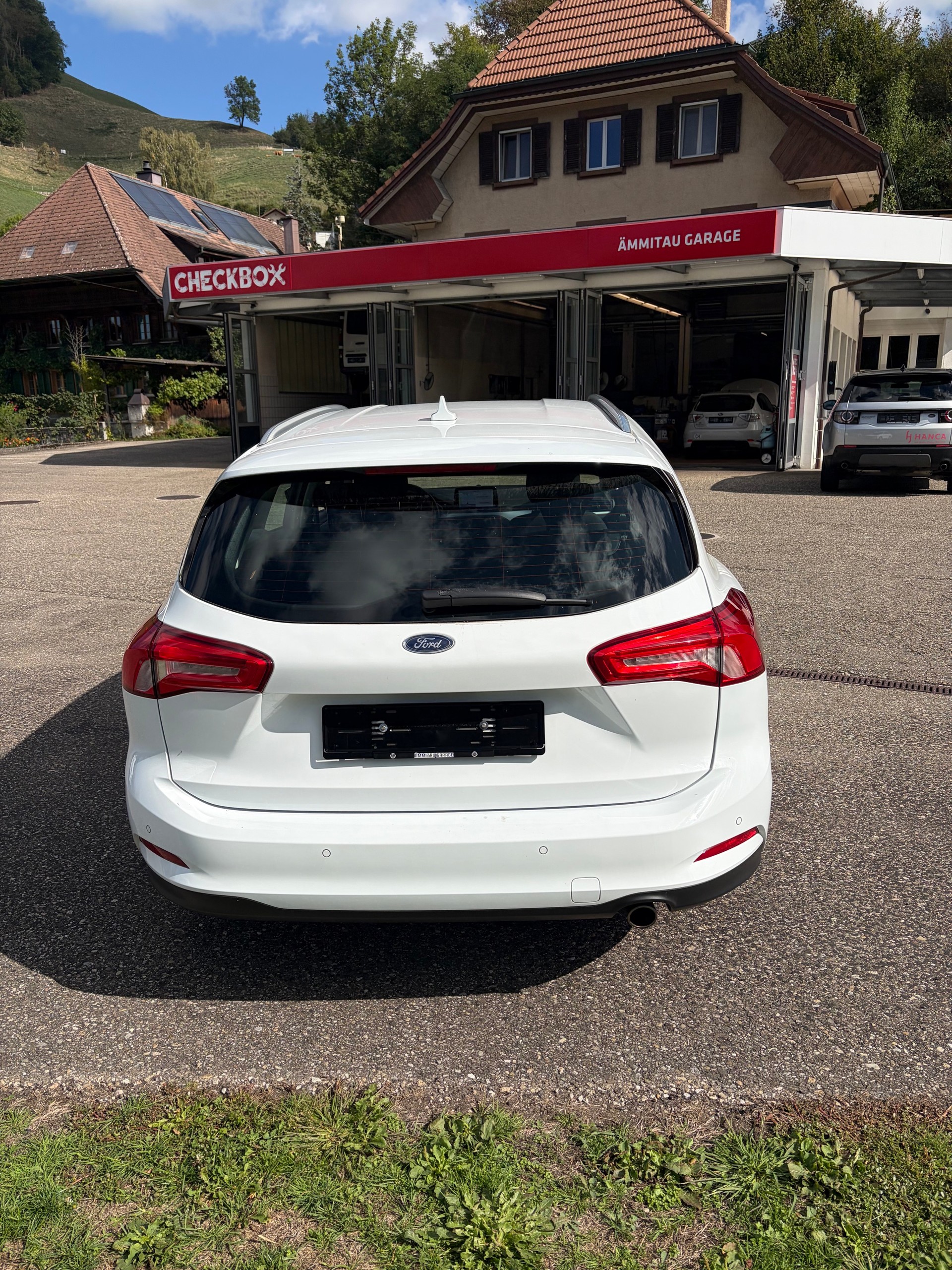 FORD Focus 1.5 TDCi Trend Automatic-image-4