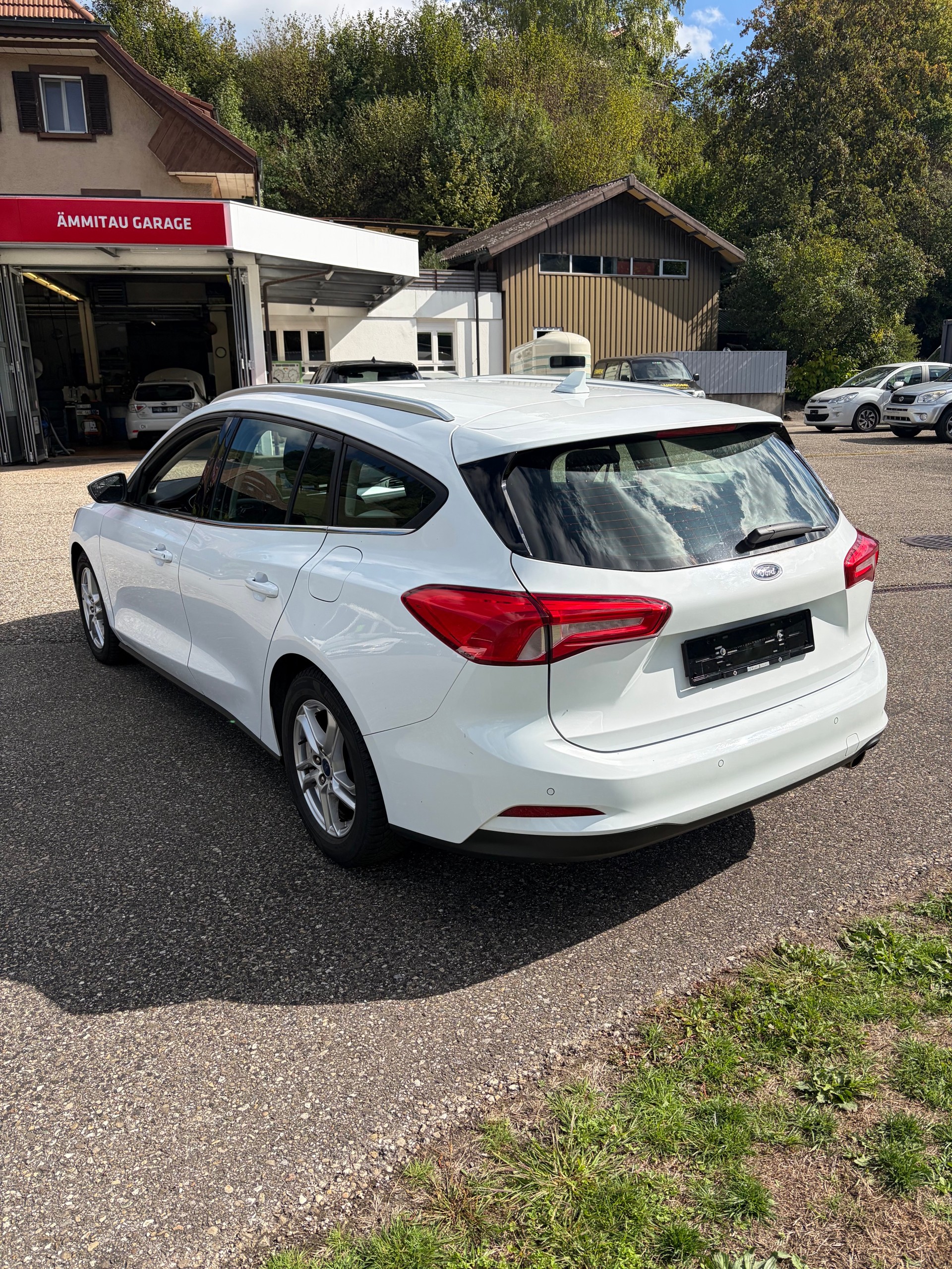 FORD Focus 1.5 TDCi Trend Automatic-image-5