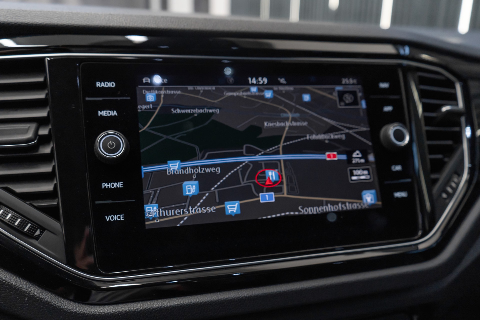 VW T-Roc 2.0 TSI R DSG 4Motion-image-20