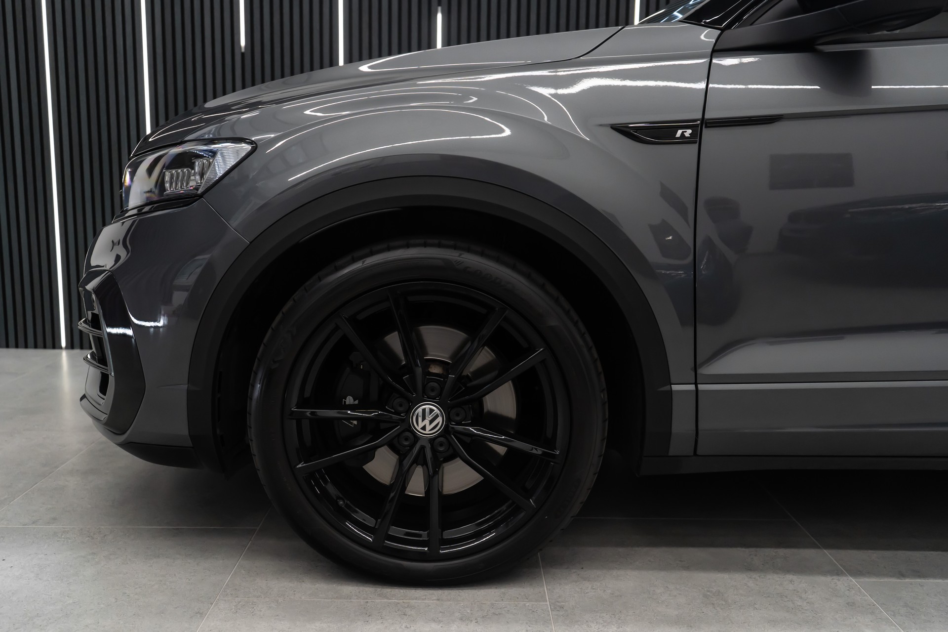 VW T-Roc 2.0 TSI R DSG 4Motion-image-7