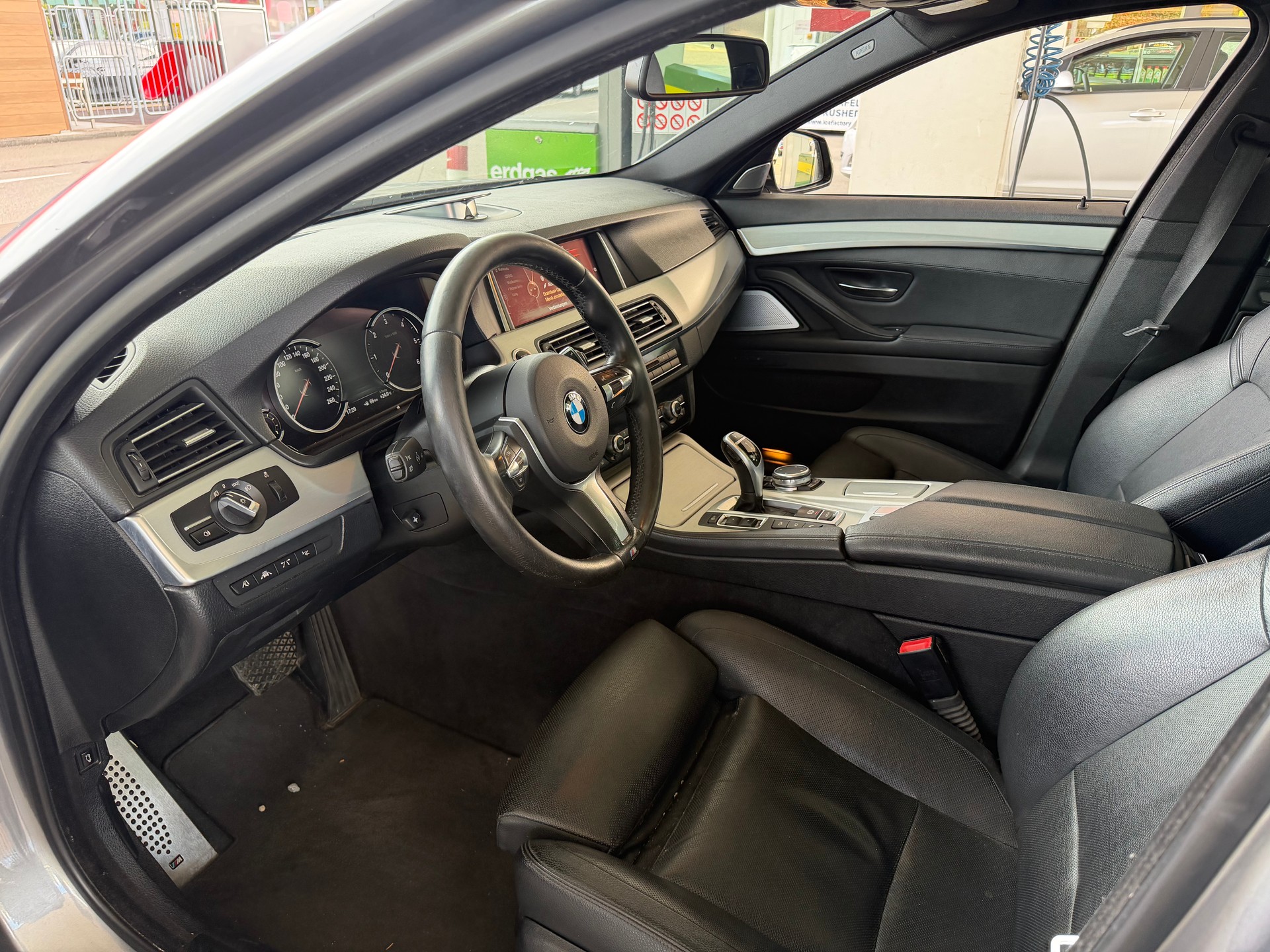 BMW 535d Touring xDrive Steptronic-image-6