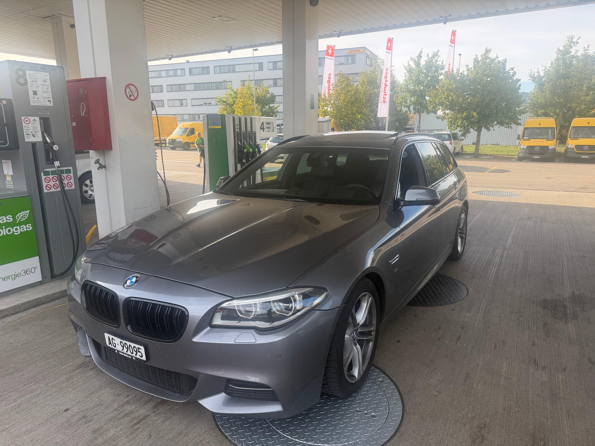 BMW 535d Touring xDrive Steptronic-image-0