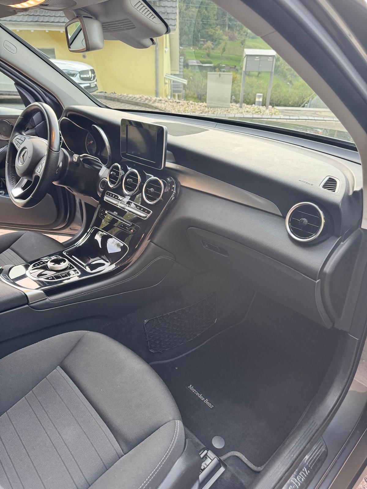 MERCEDES-BENZ GLC 250 Off-Road 4m-image-5