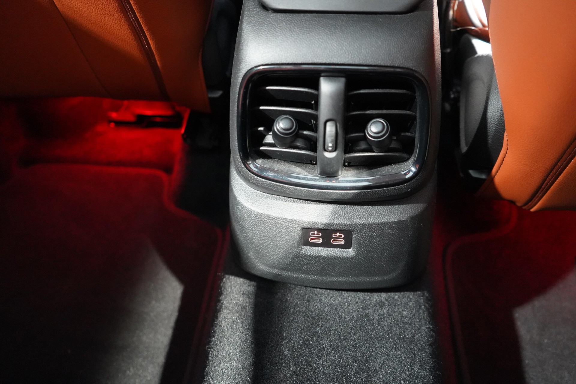 MINI Countryman F60 2.0i John Cooper Works ALL4-image-13