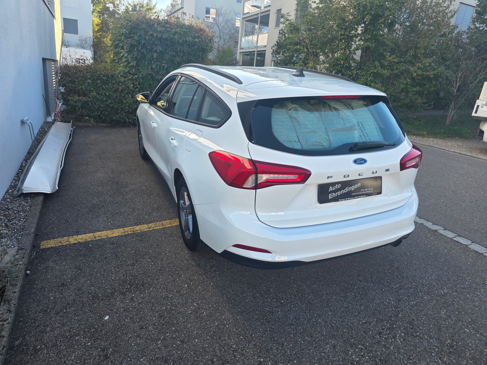 FORD Focus 1.0 SCTi Trend Automatic-image-6