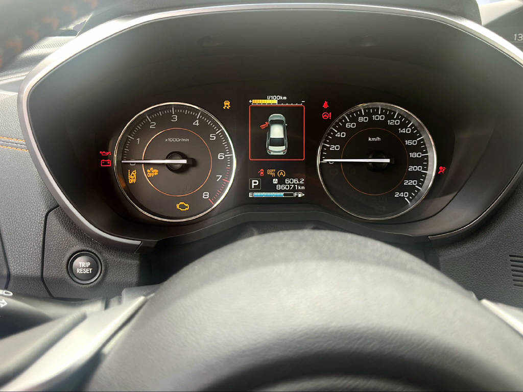 SUBARU XV 1.6i Luxury-image-18