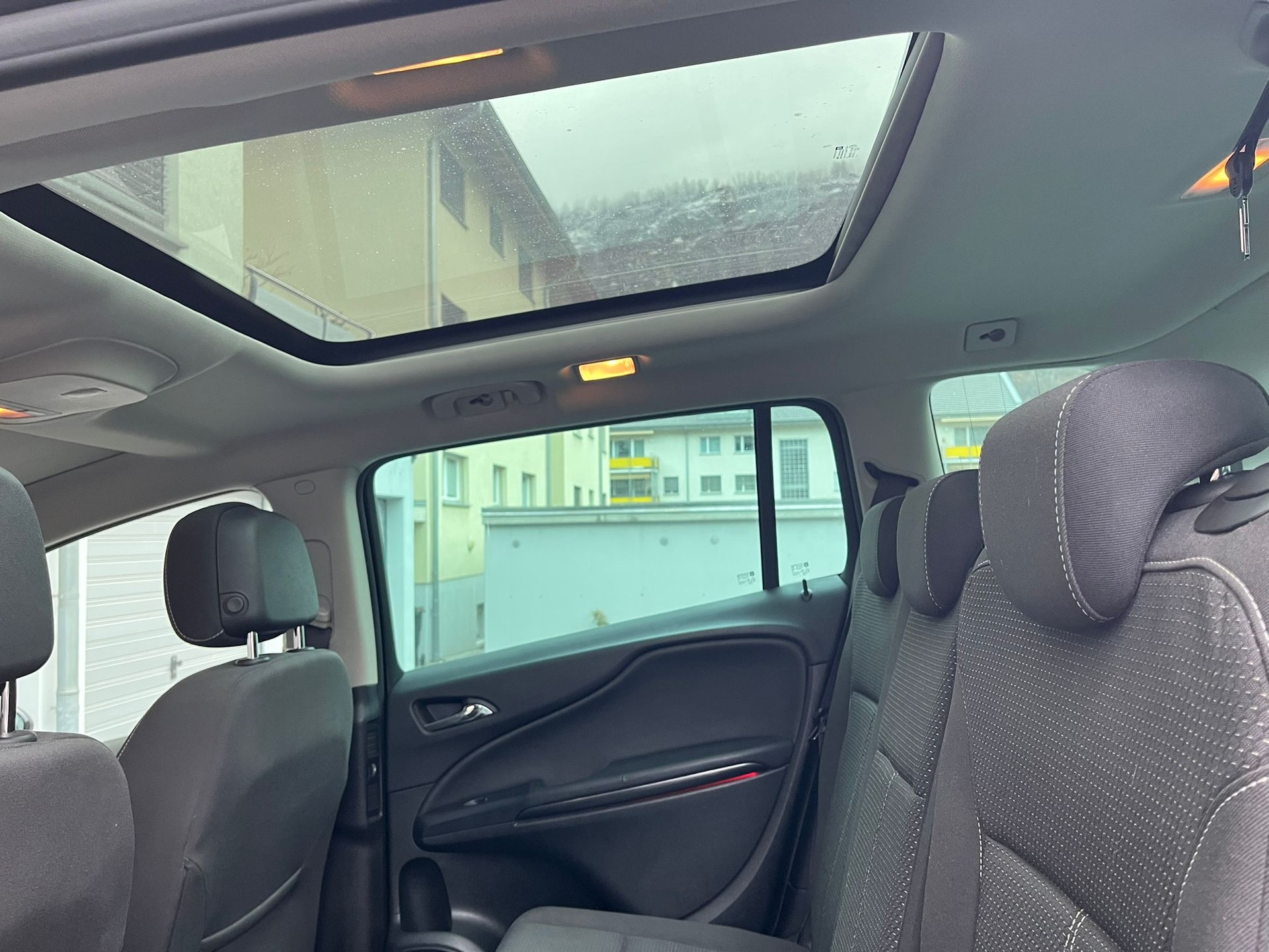 OPEL 1.6 CNG eFLEX Cosmo-image-2