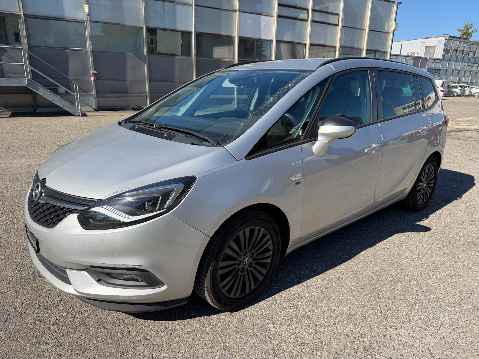 OPEL Zafira 1.6i Turbo 120 Years Automatic-image-0
