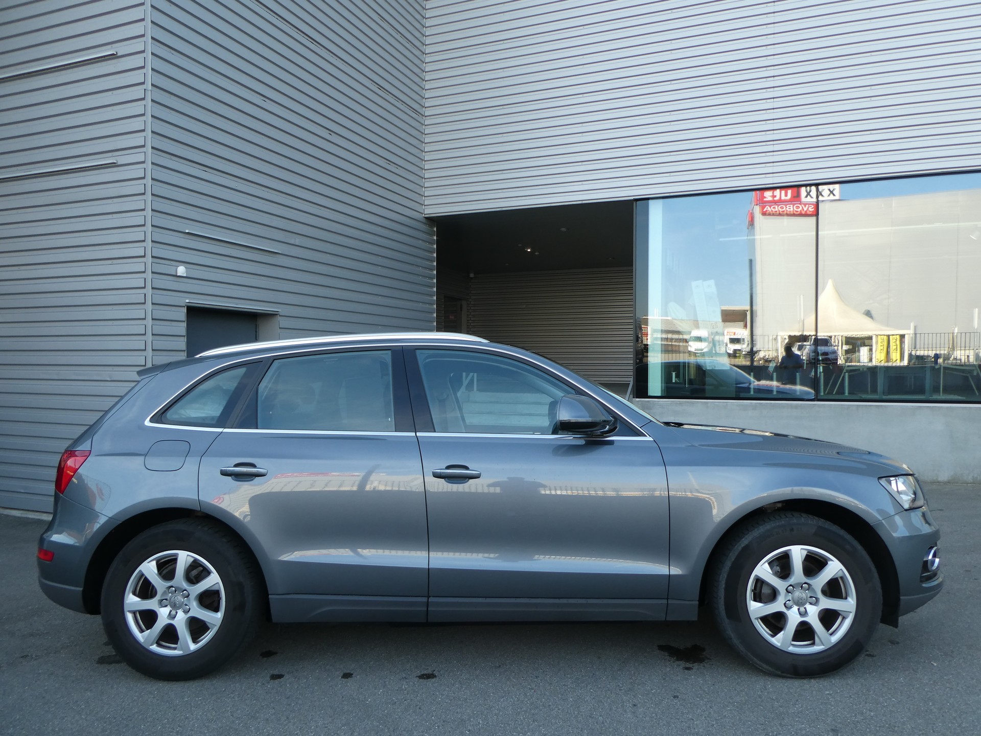 AUDI Q5-image-5
