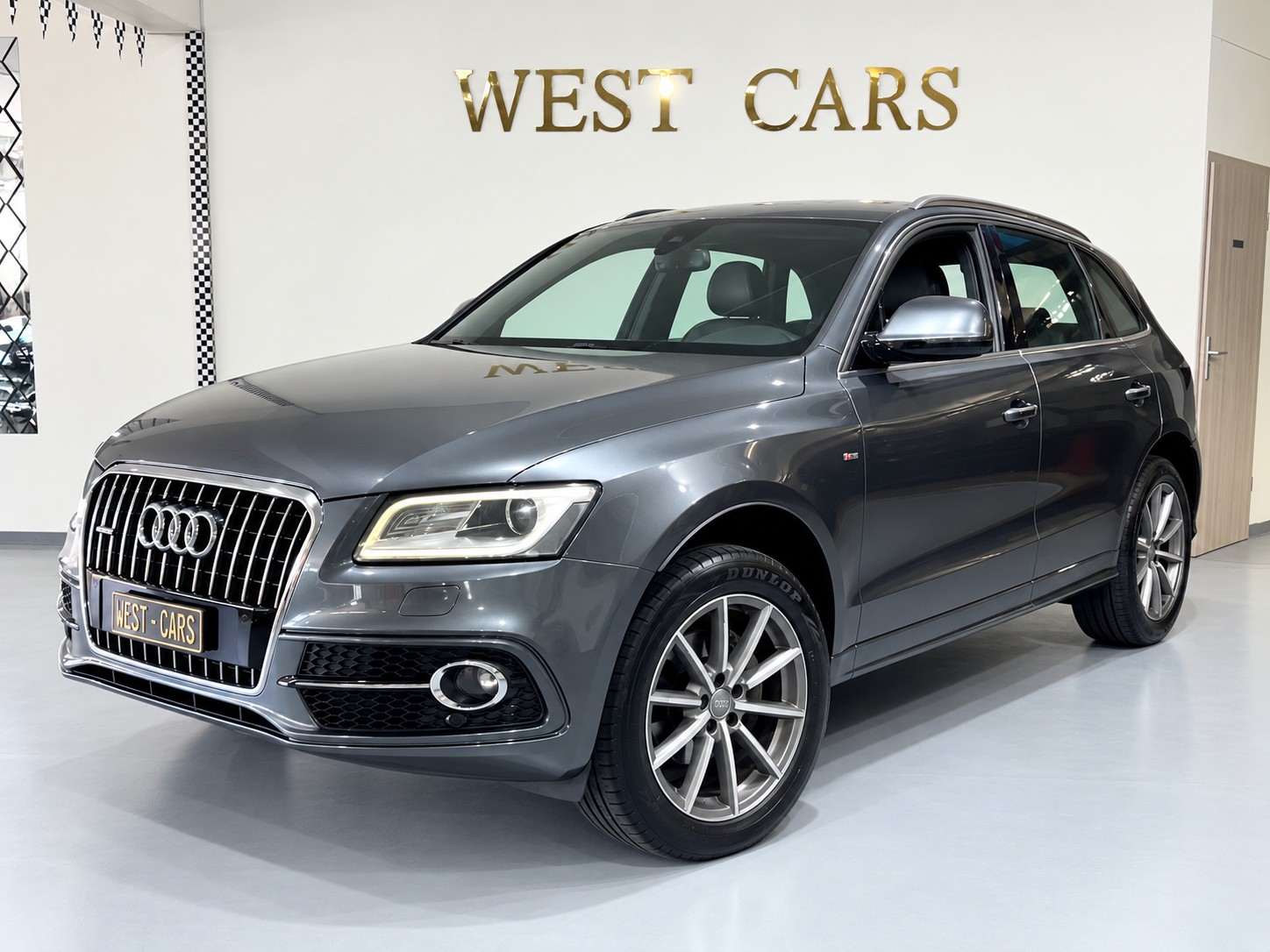 AUDI Q5 2.0 TFSI S-Line quattro-image-0
