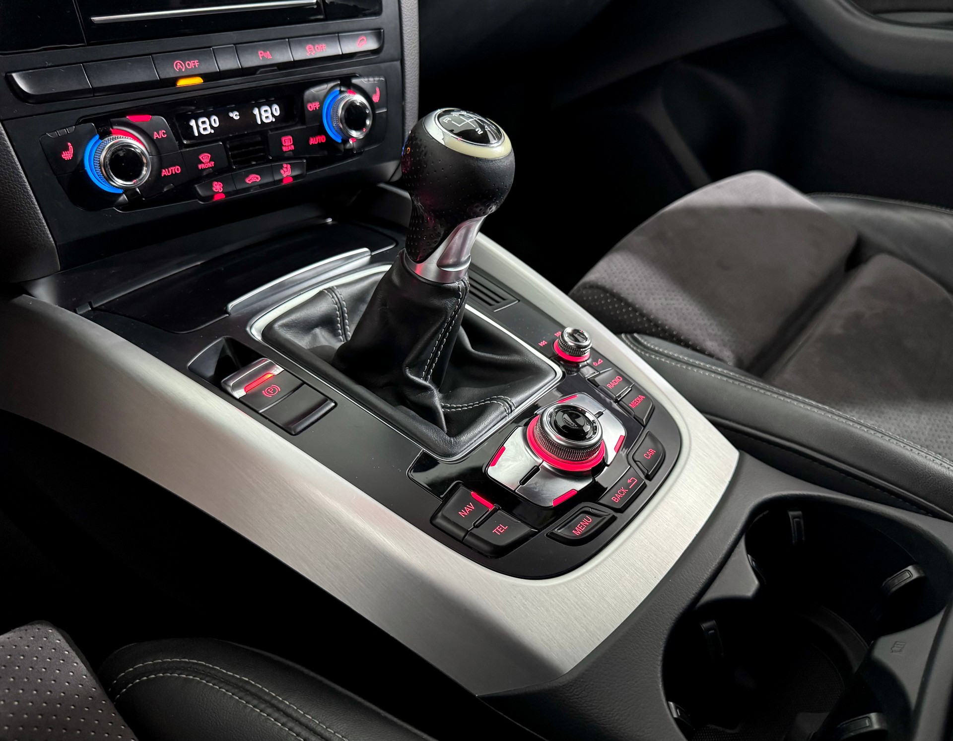 AUDI Q5 2.0 TFSI S-Line quattro-image-12