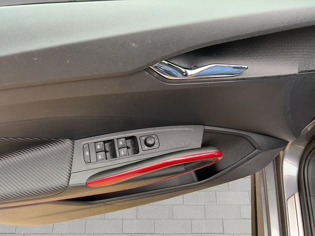 SKODA Fabia 1.0 TSI Monte Carlo DSG-image-12