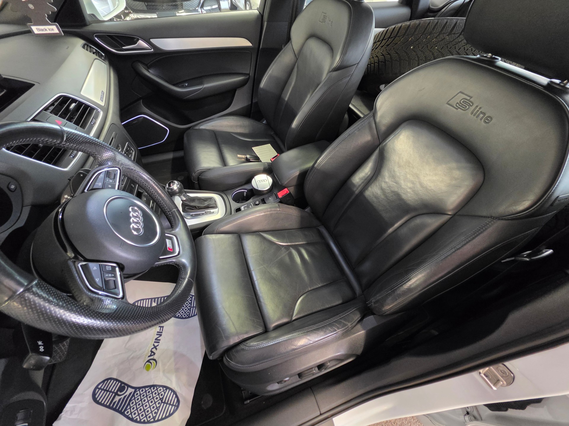 AUDI Q3 2.0 TDI quattro S-tronic-image-7