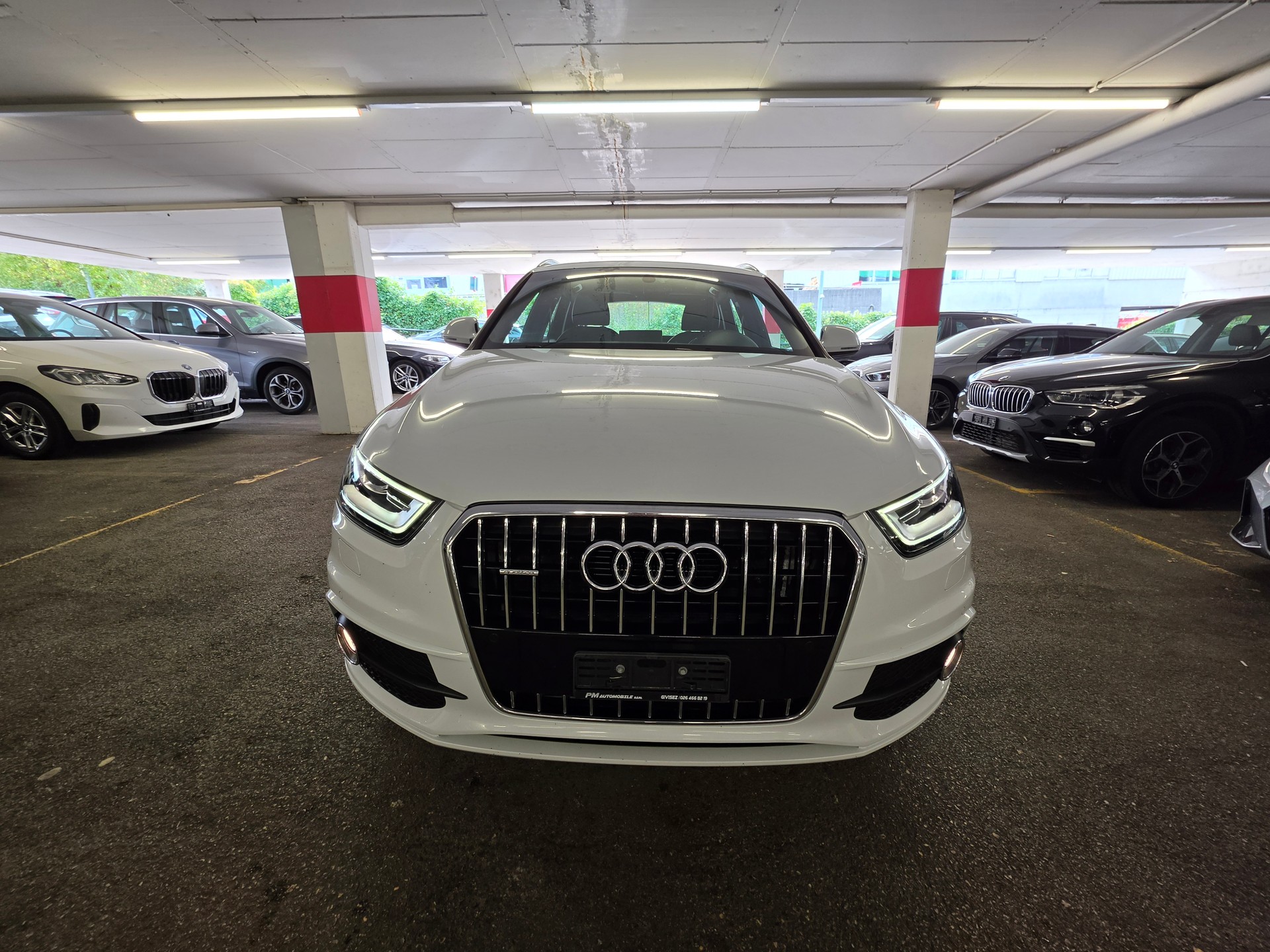 AUDI Q3 2.0 TDI quattro S-tronic-image-0