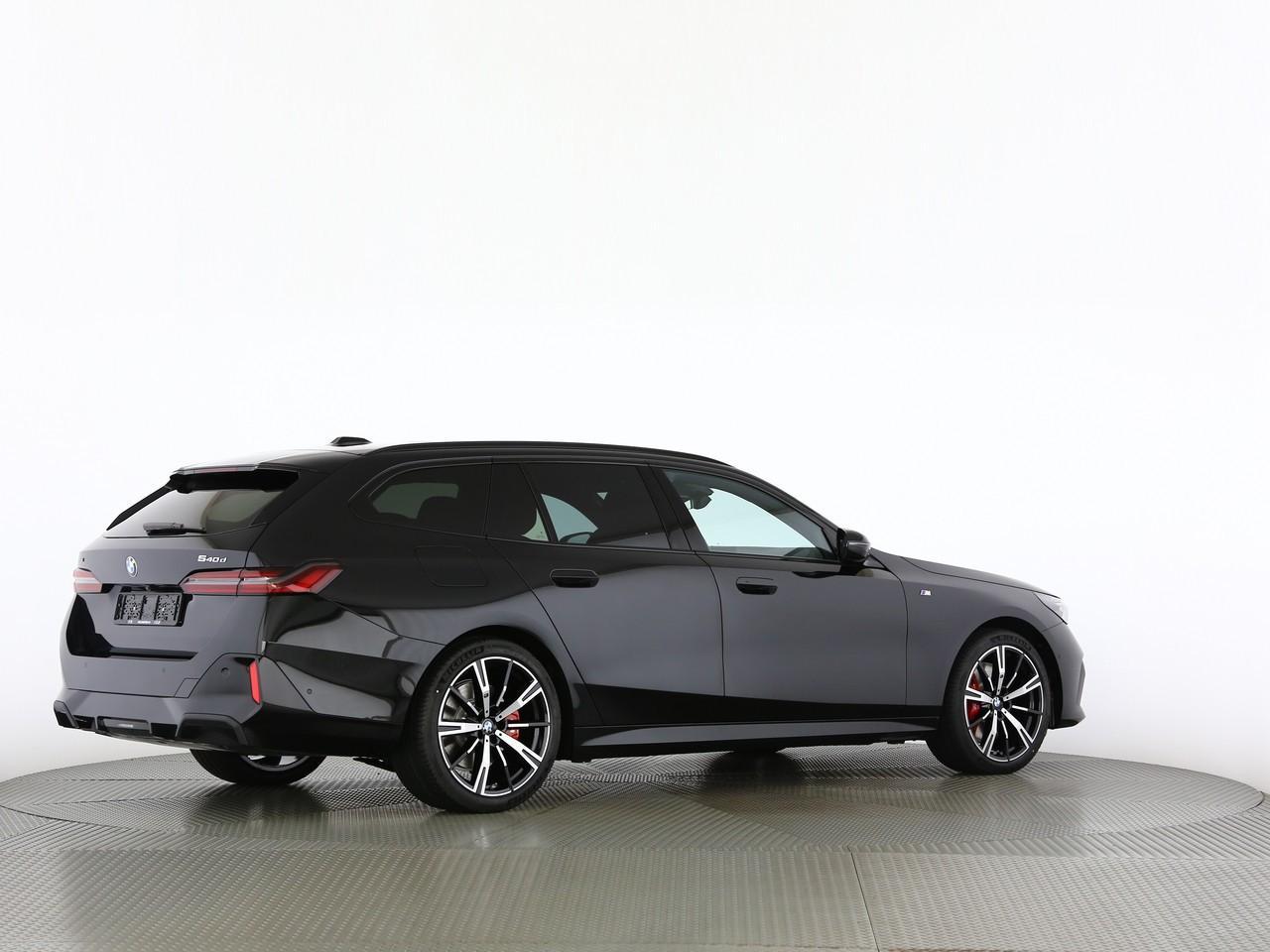 BMW 540d xDrive Touring-image-15