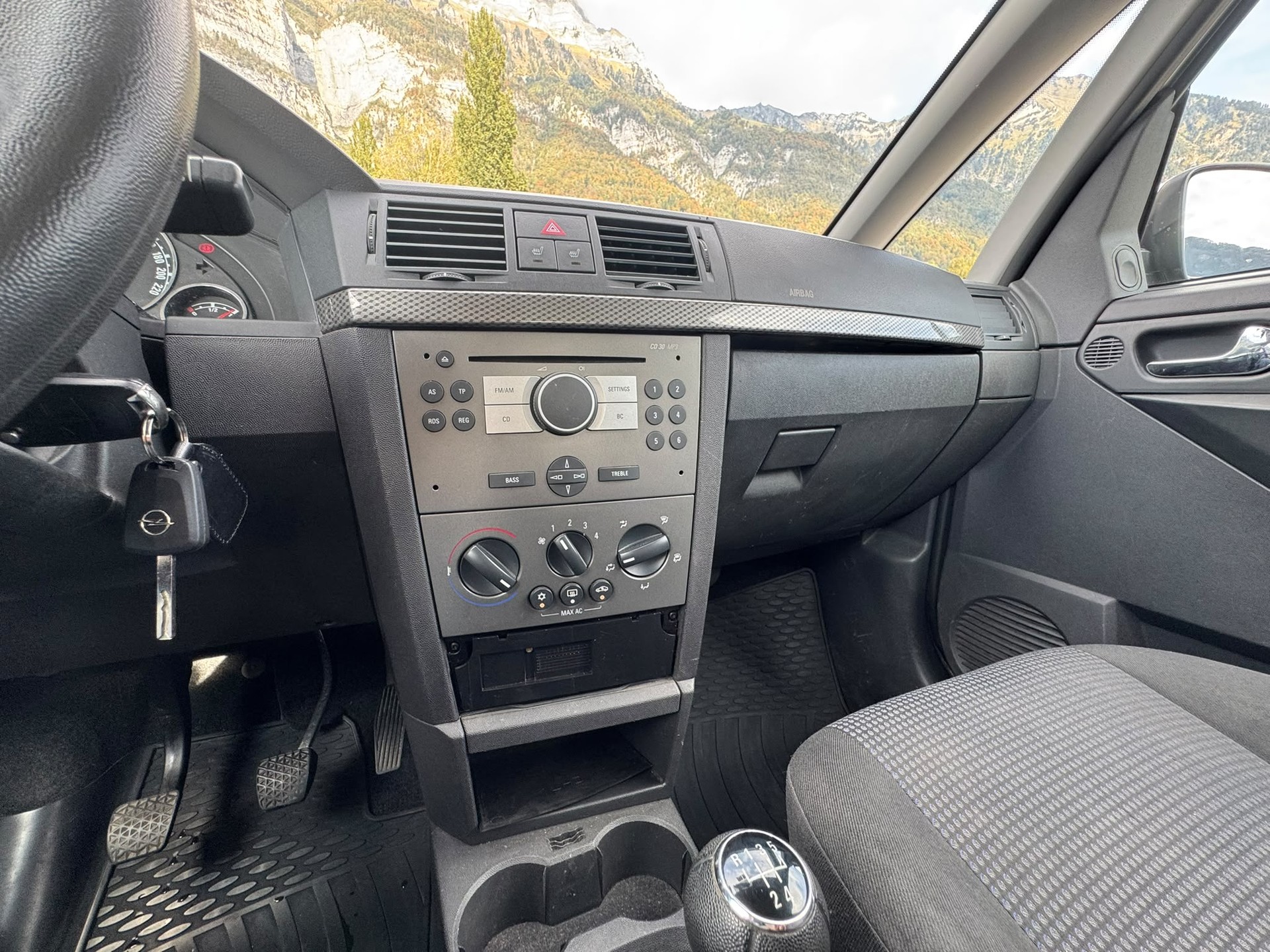 OPEL Meriva 1.6i-16 TP (Essentia)-image-14