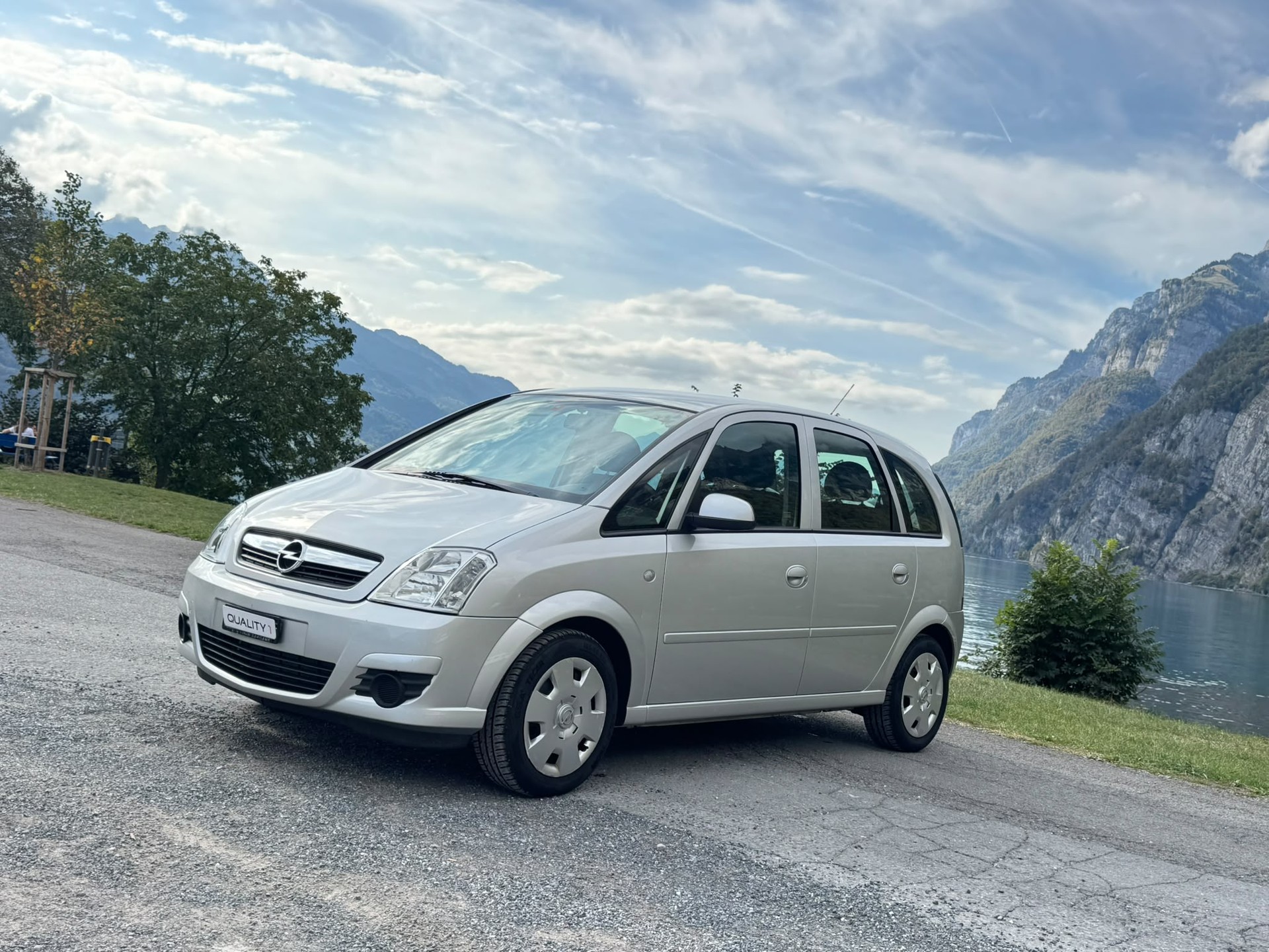 OPEL Meriva 1.6i-16 TP (Essentia)-image-1