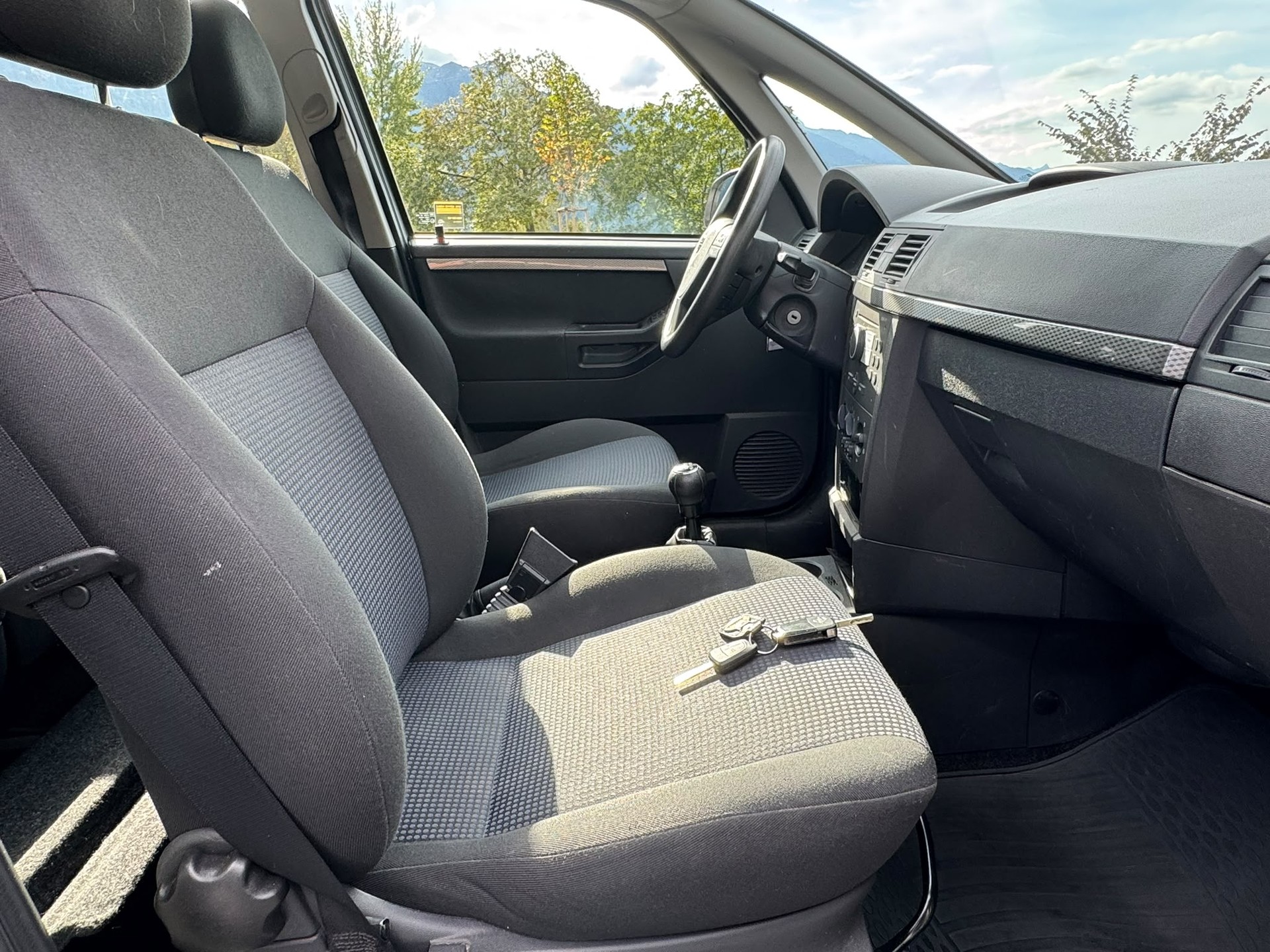 OPEL Meriva 1.6i-16 TP (Essentia)-image-11