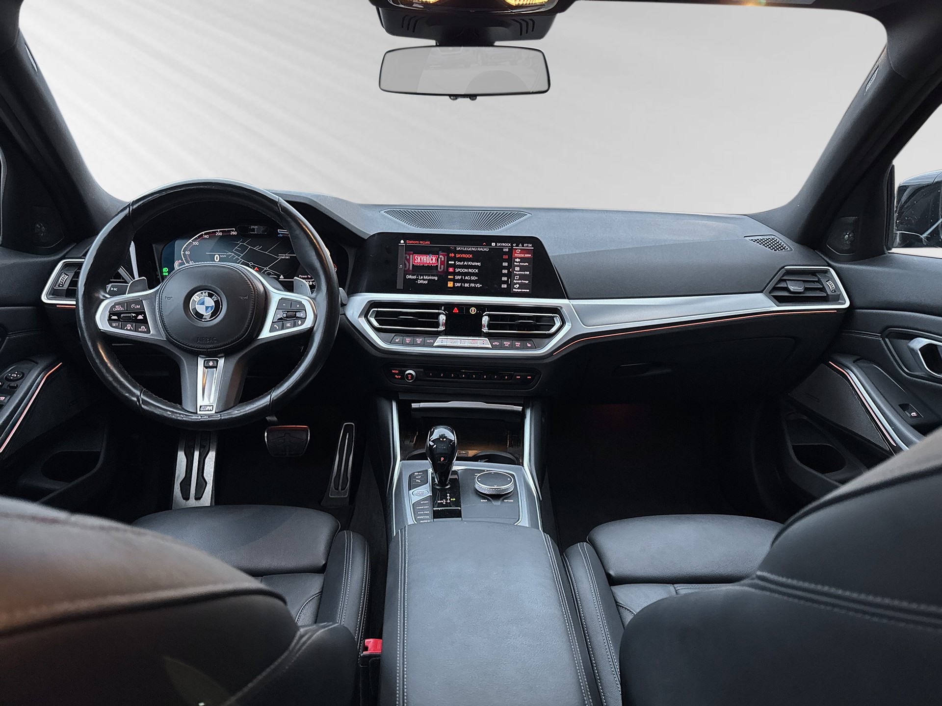 BMW 320d xDrive 48V Pure M Sport Steptronic-image-5