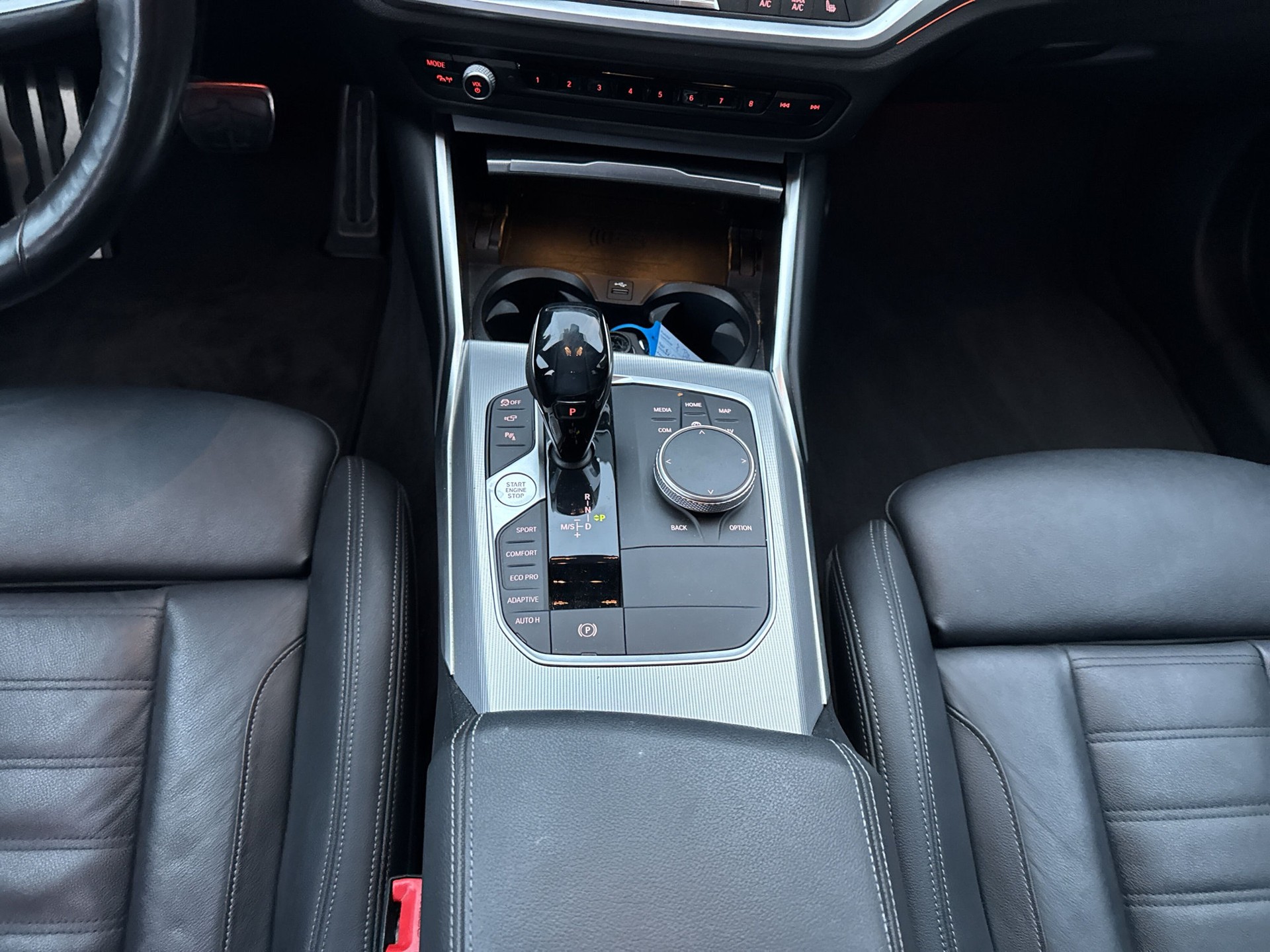 BMW 320d xDrive 48V Pure M Sport Steptronic-image-12