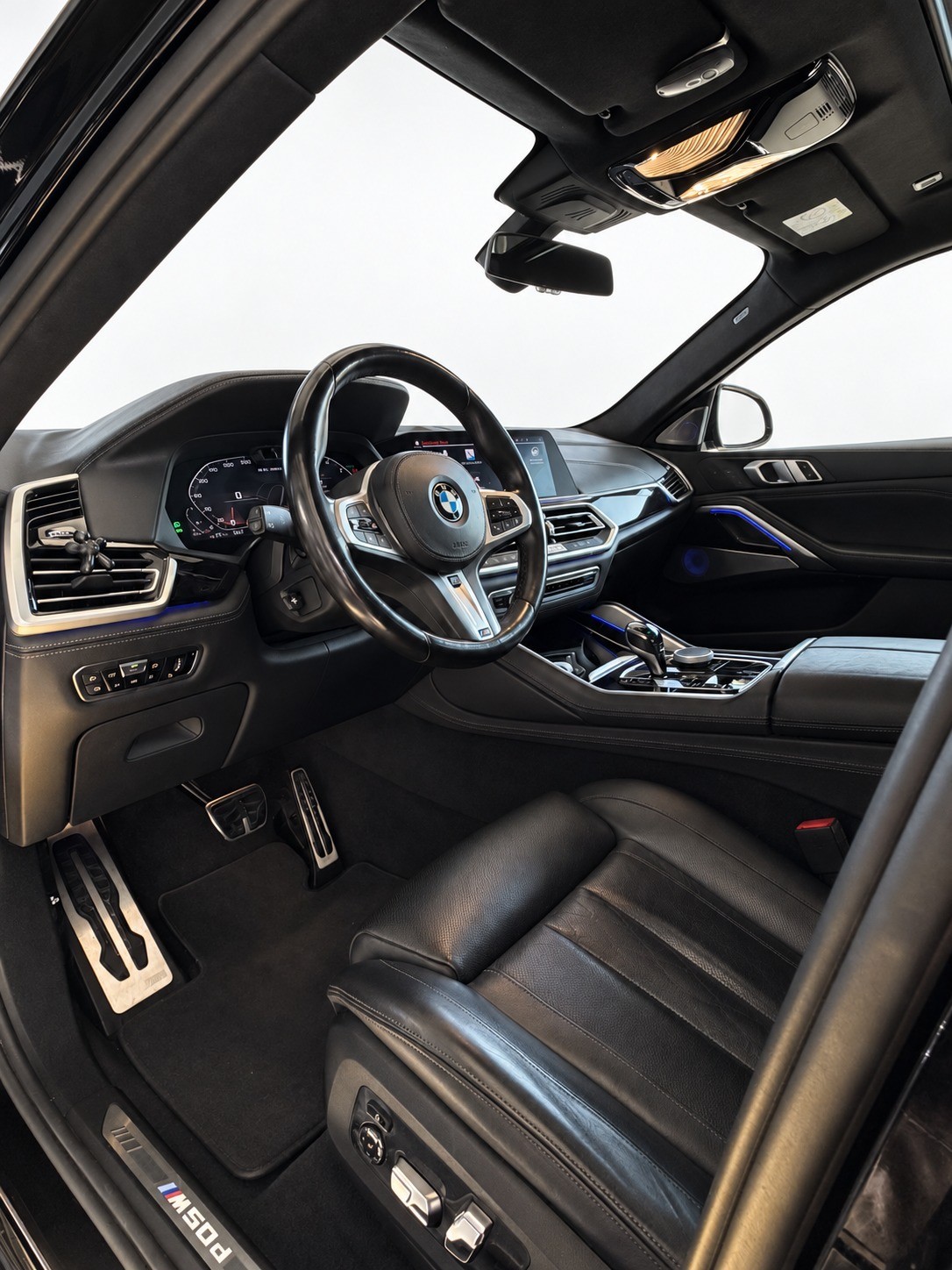 BMW X6 M50d-image-15