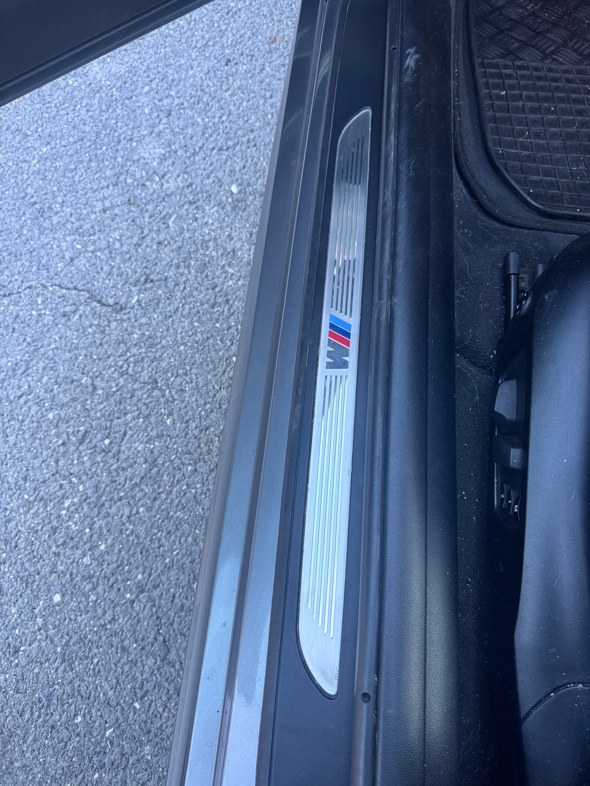 BMW 330d xDrive-image-4