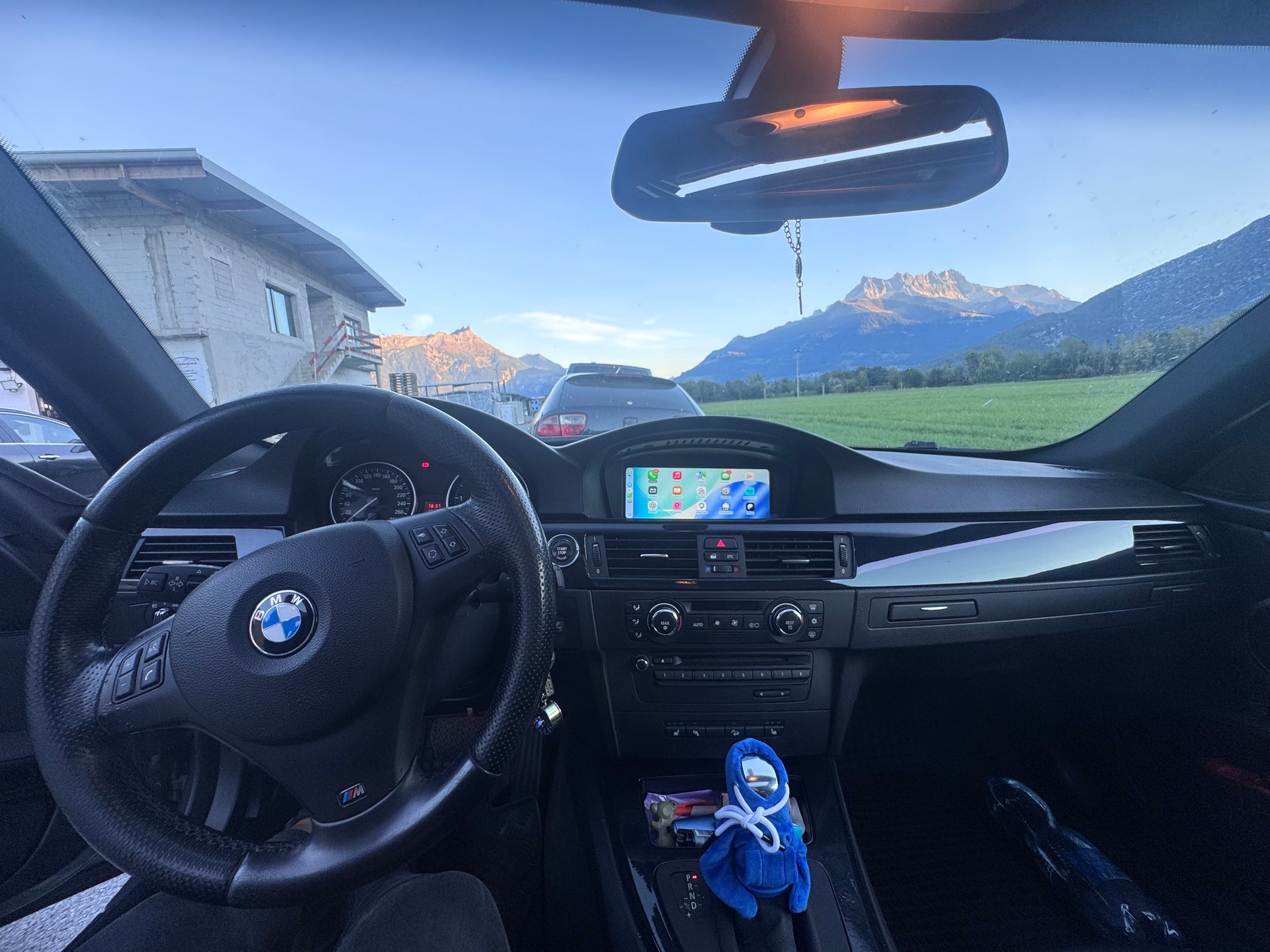 BMW 330d xDrive-image-3