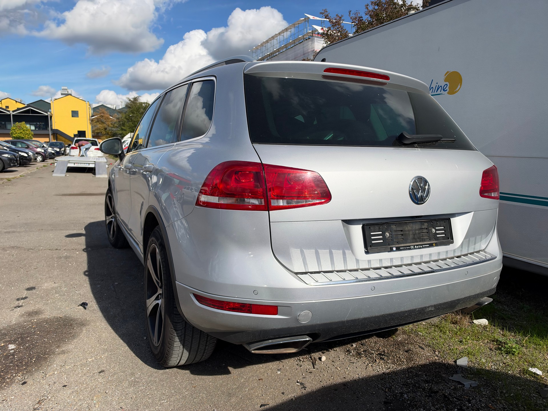 VW Touareg 3.0 TDI BlueMotion Technology Tiptronic-image-3