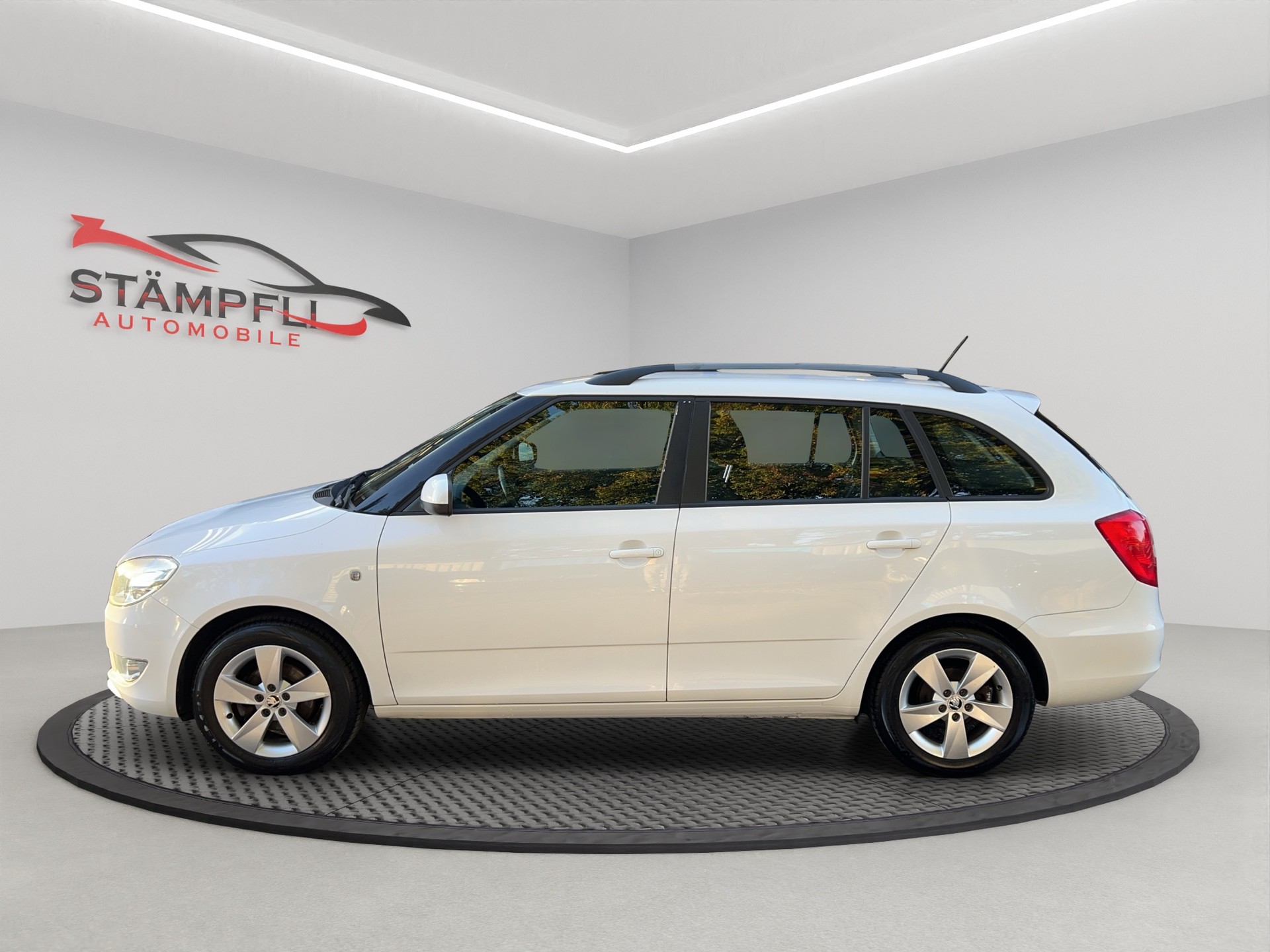 SKODA Fabia 1.2 TDI Greenline-image-1