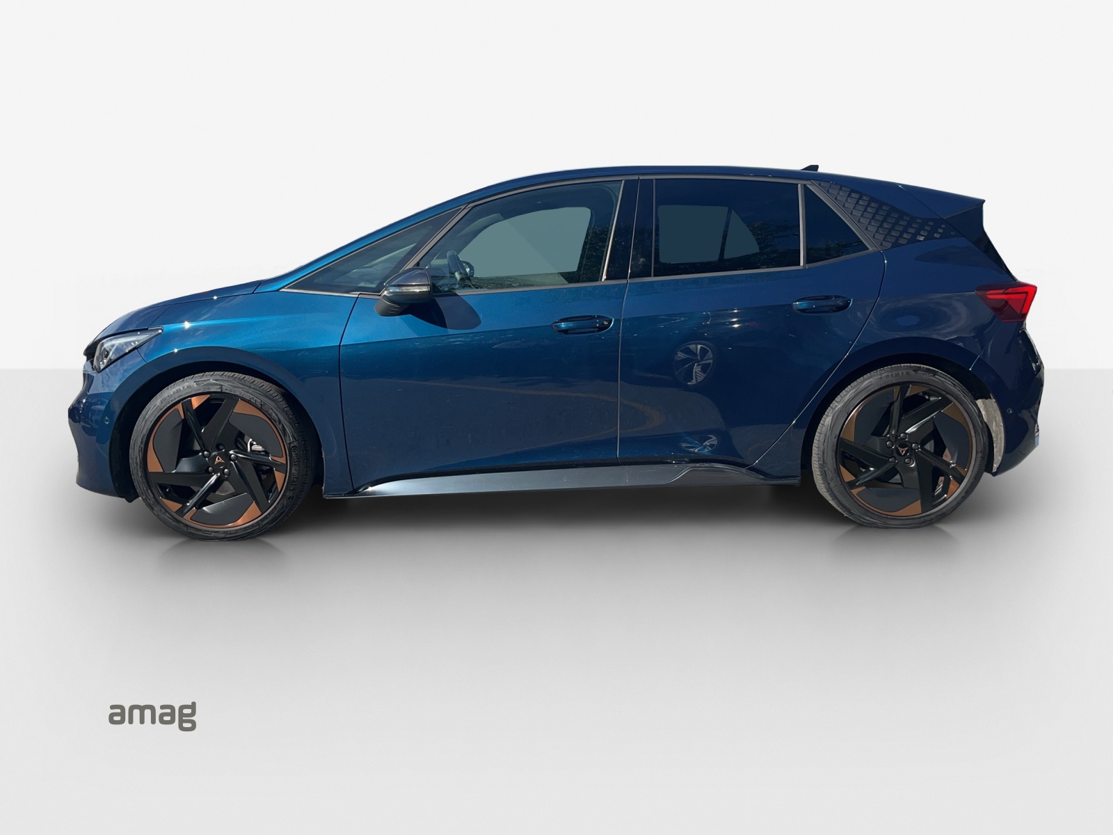 CUPRA Born 58 kWh-showroom-element-1