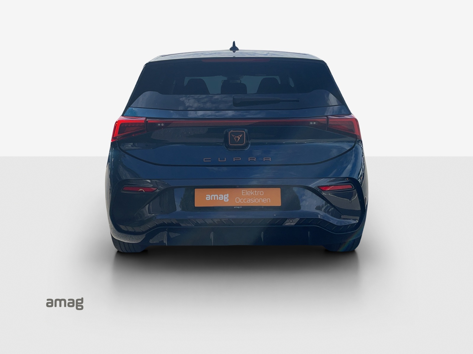 CUPRA Born 58 kWh-showroom-element-3